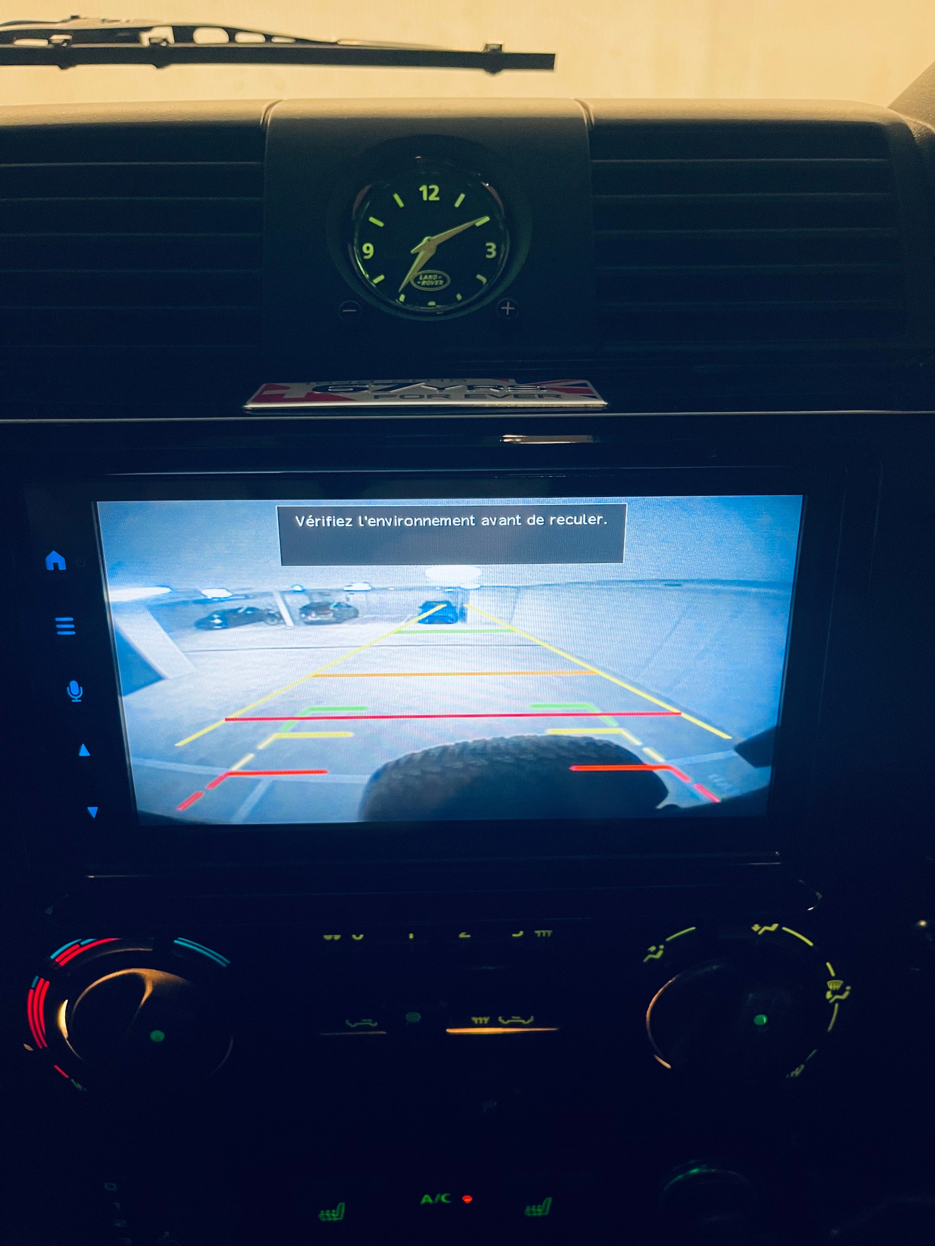 LAND ROVER 2.2 TD4 SW Legend-image-16