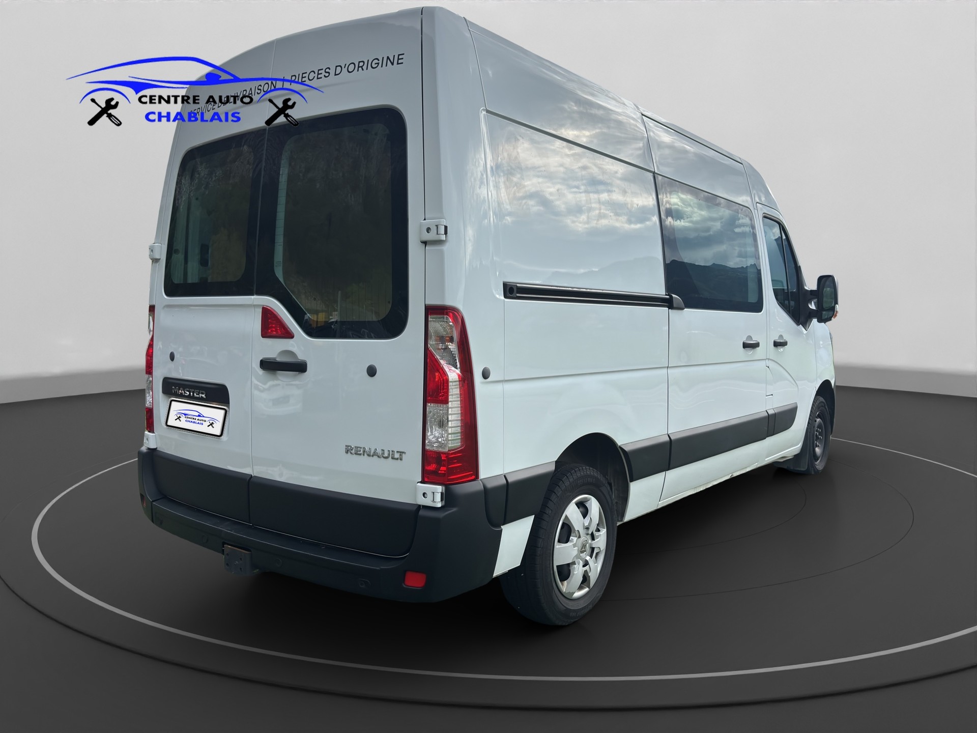 RENAULT Master T33 2.3 Blue dCi 135 L2H2-image-5