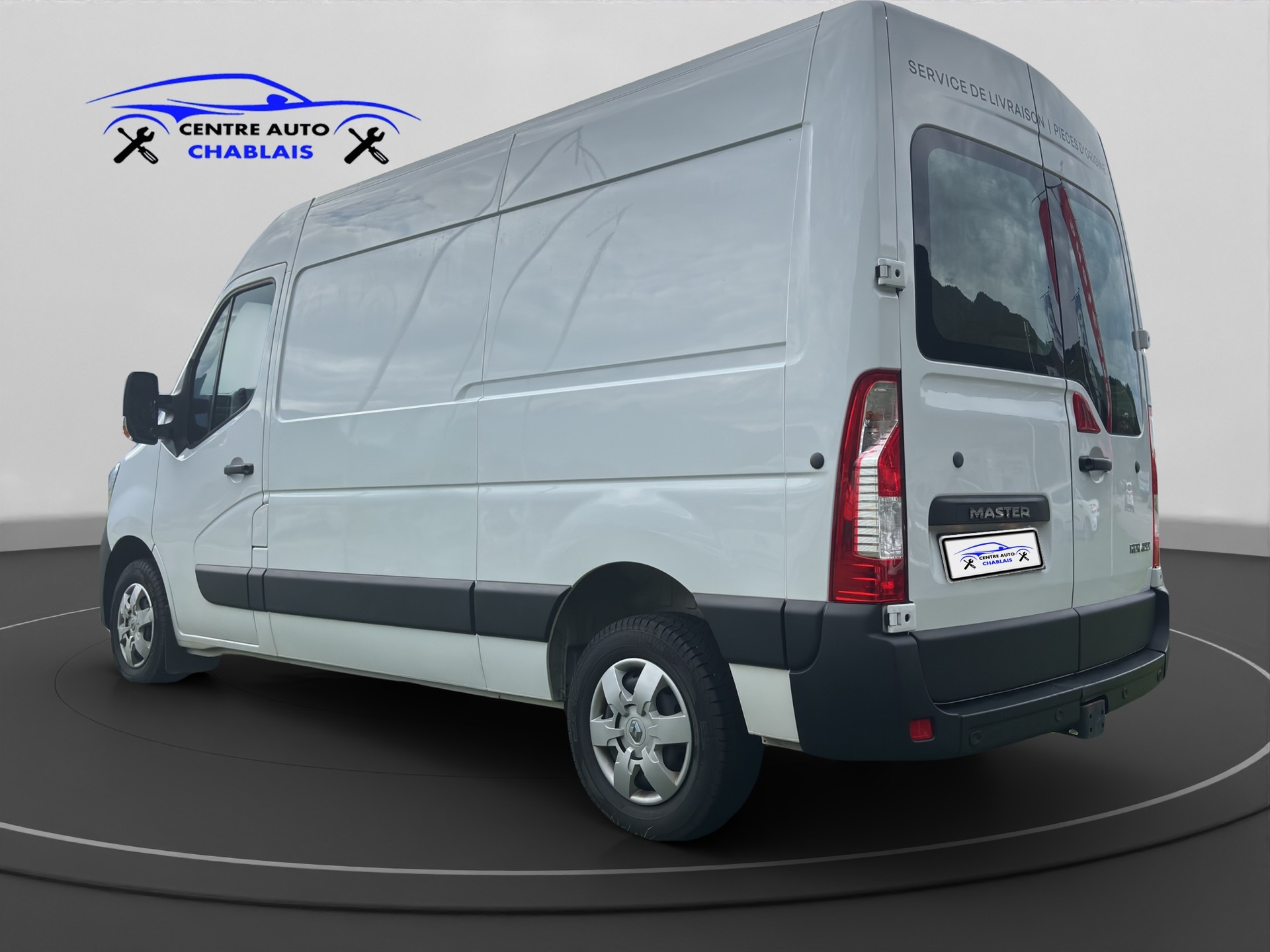 RENAULT Master T33 2.3 Blue dCi 135 L2H2-image-3
