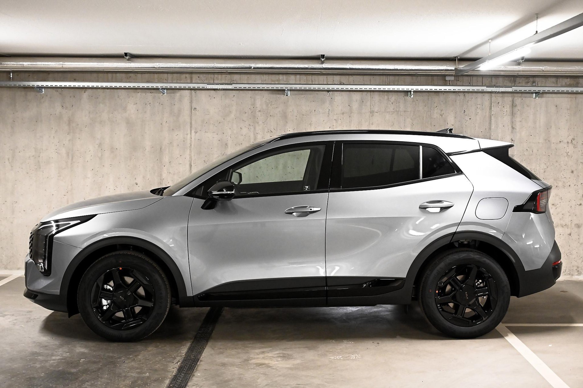 KIA Sportage 1.6 T-GDi Hybrid Black Edition-image-6