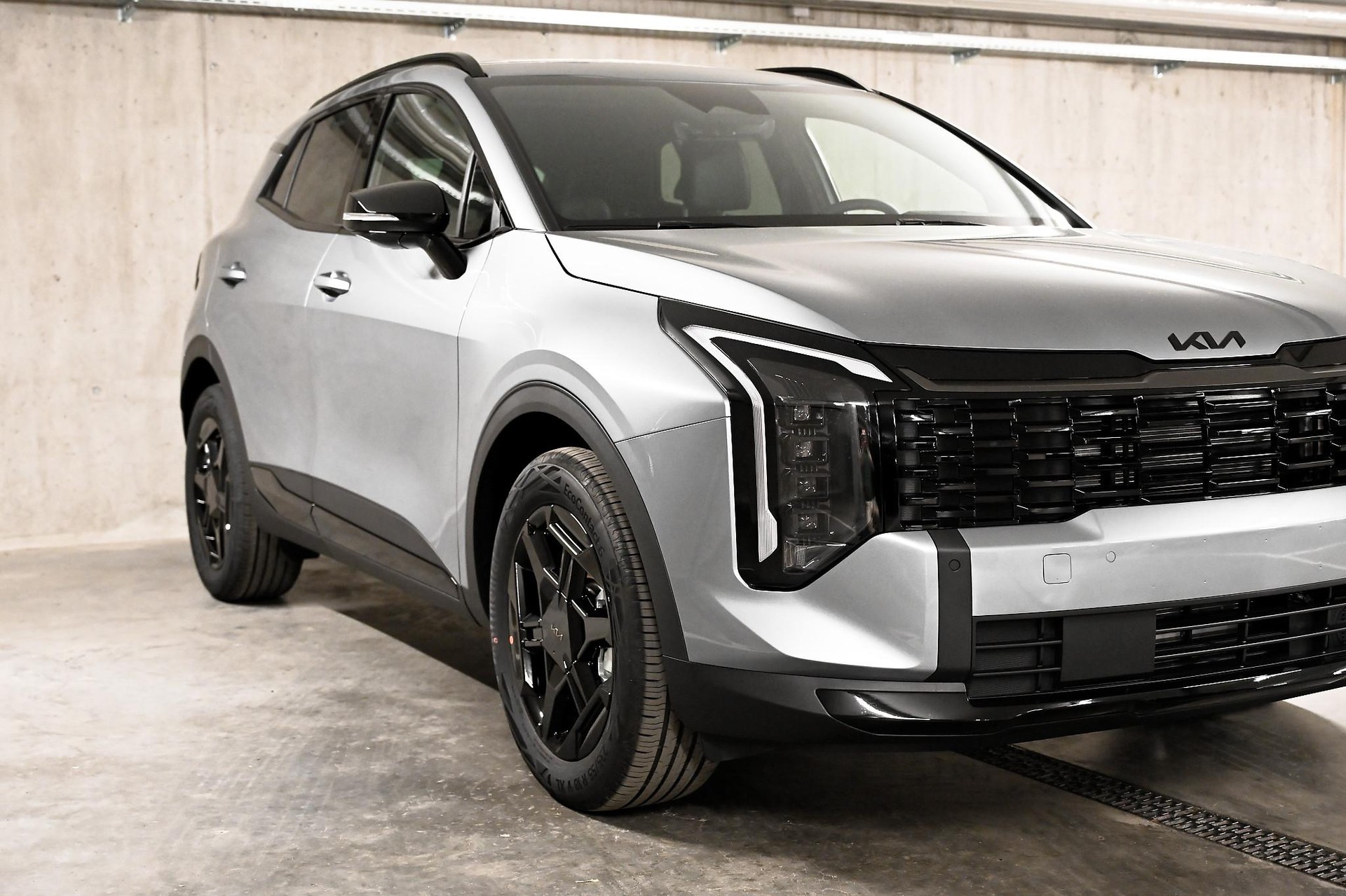 KIA Sportage 1.6 T-GDi Hybrid Black Edition-image-3
