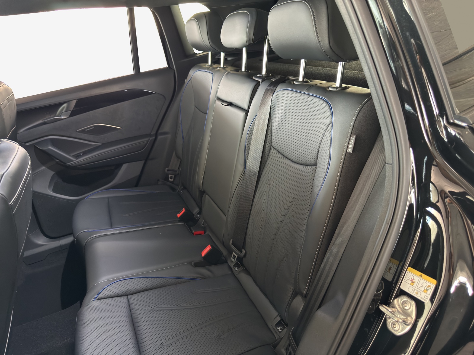 VW Tiguan 1.5 TSI evo2 eHybrid R-Line DSG-image-11