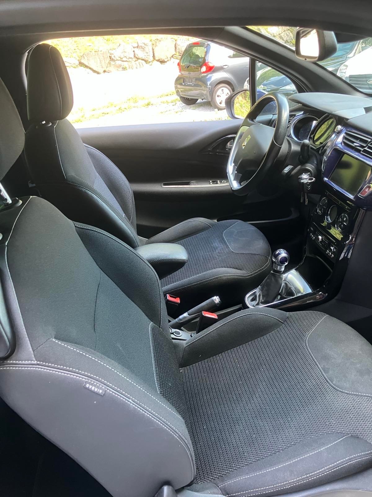 DS AUTOMOBILES DS3 Cabrio 1.6 VTi-image-4