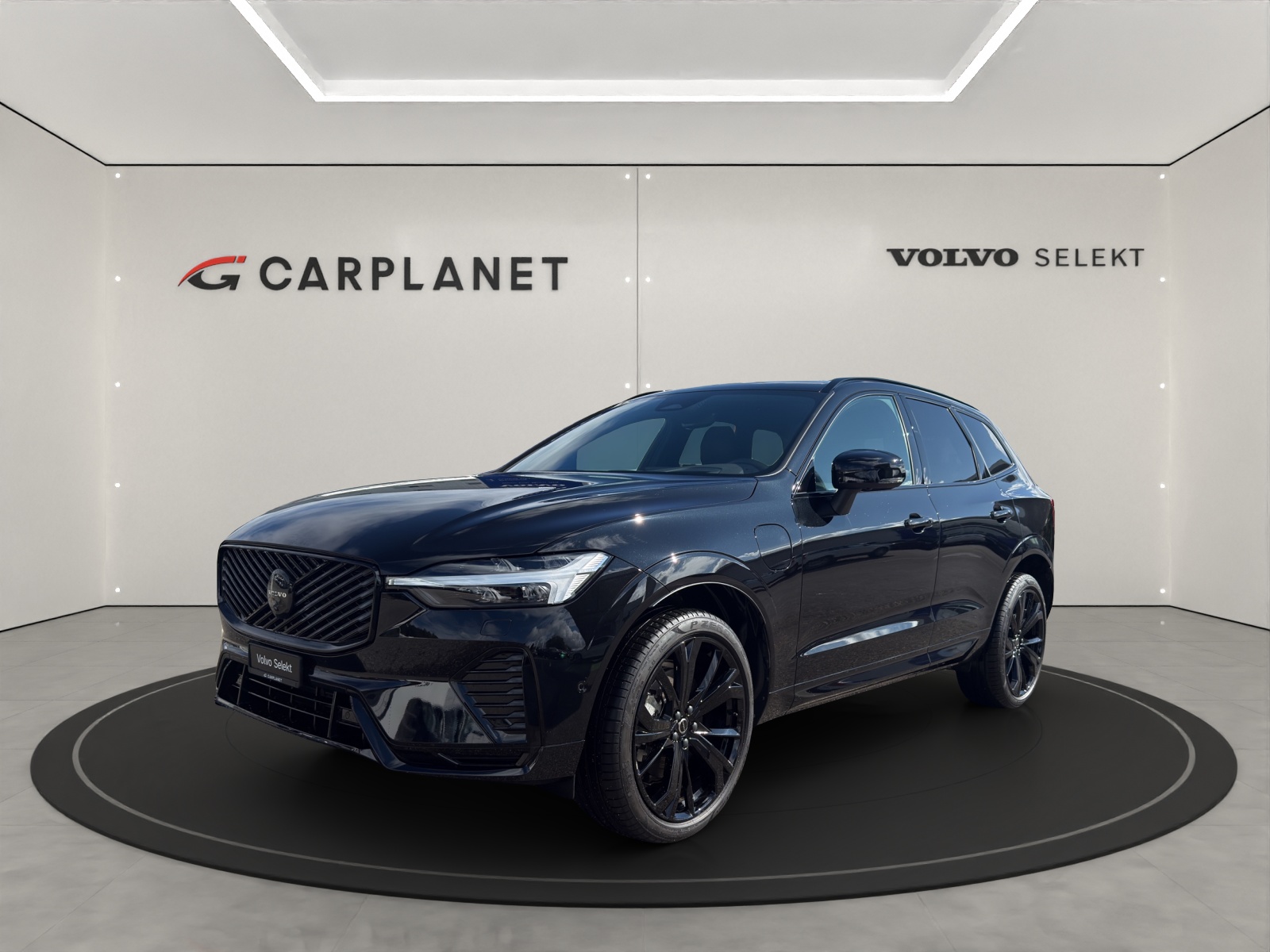 VOLVO XC60 2.0 T6 TE Black Edition eAWD-image-0