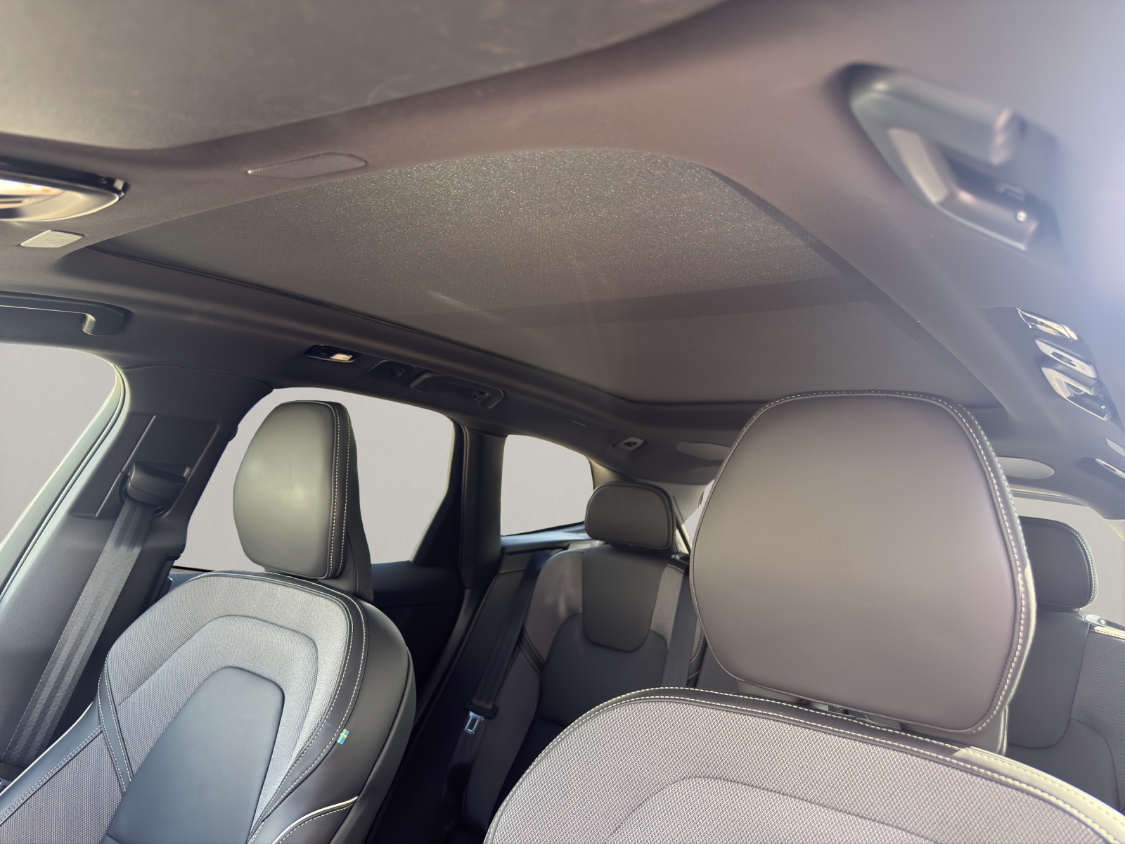 VOLVO XC60 2.0 T6 TE Black Edition eAWD-image-10