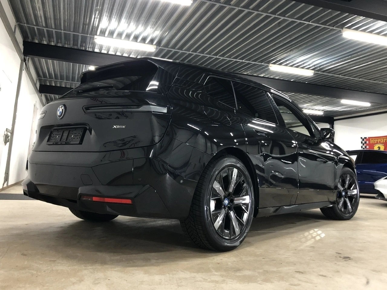 BMW iX xDrive50 M-Sport 524PS-image-4