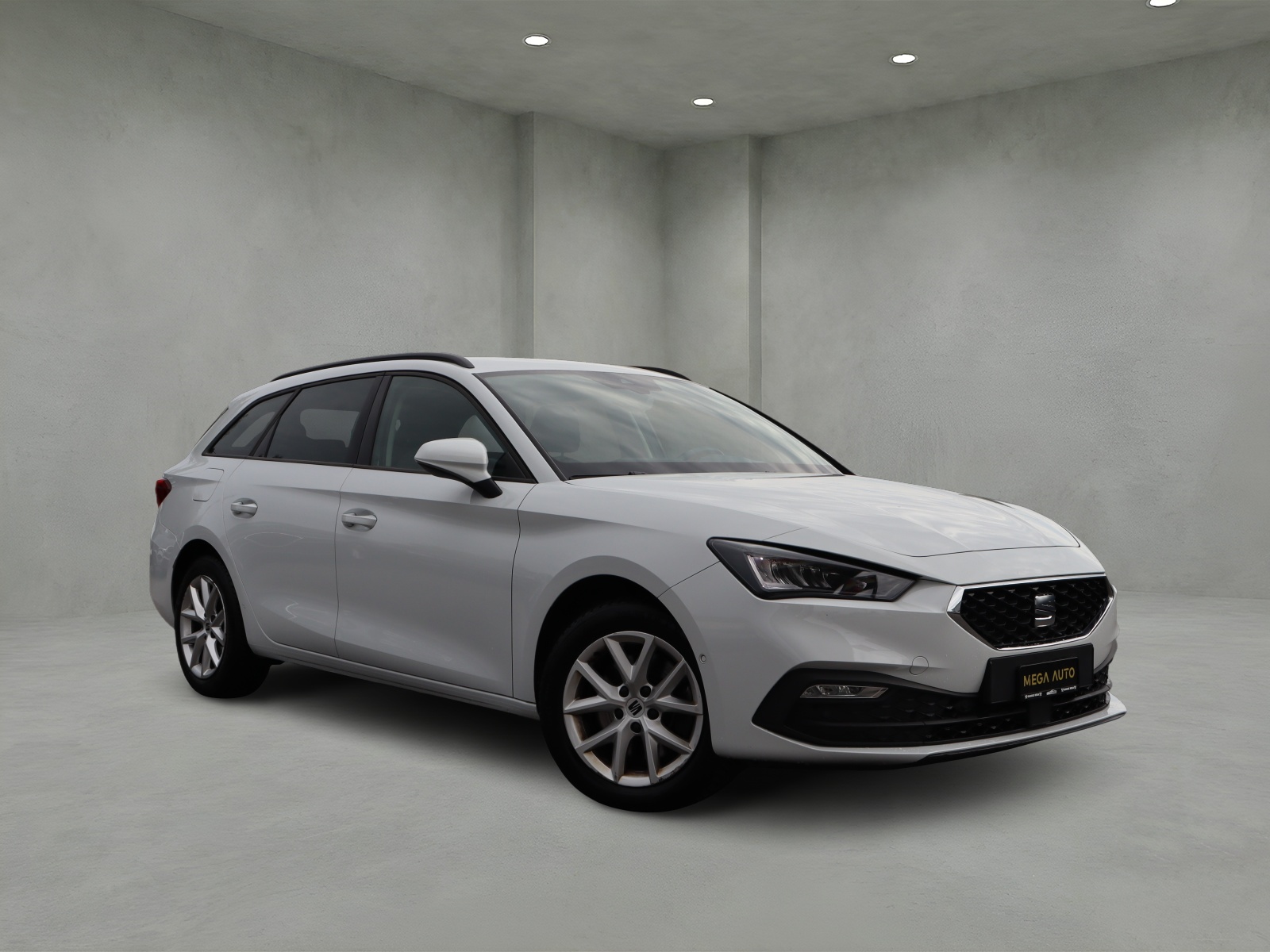 SEAT Leon ST 2.0 TDI EVO DSG Style-image-0