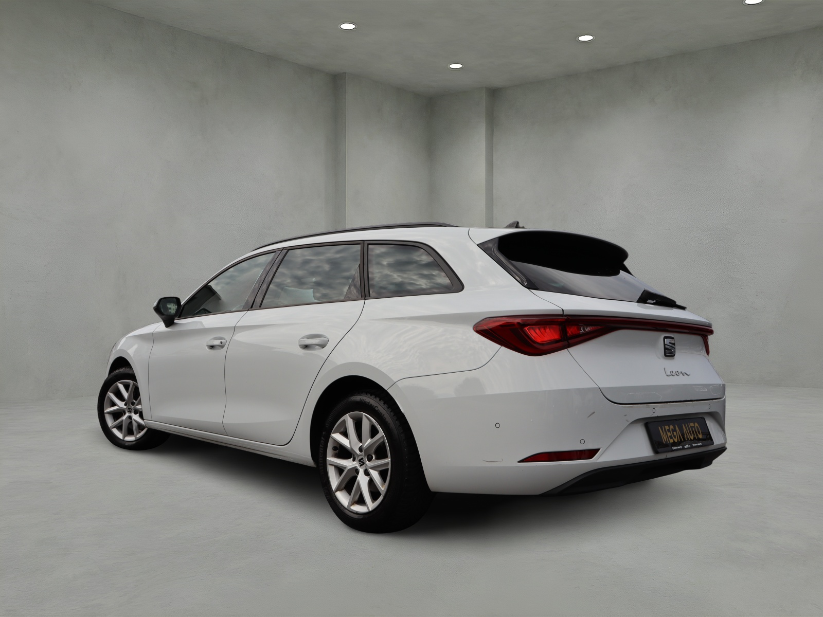 SEAT Leon ST 2.0 TDI EVO DSG Style-image-3
