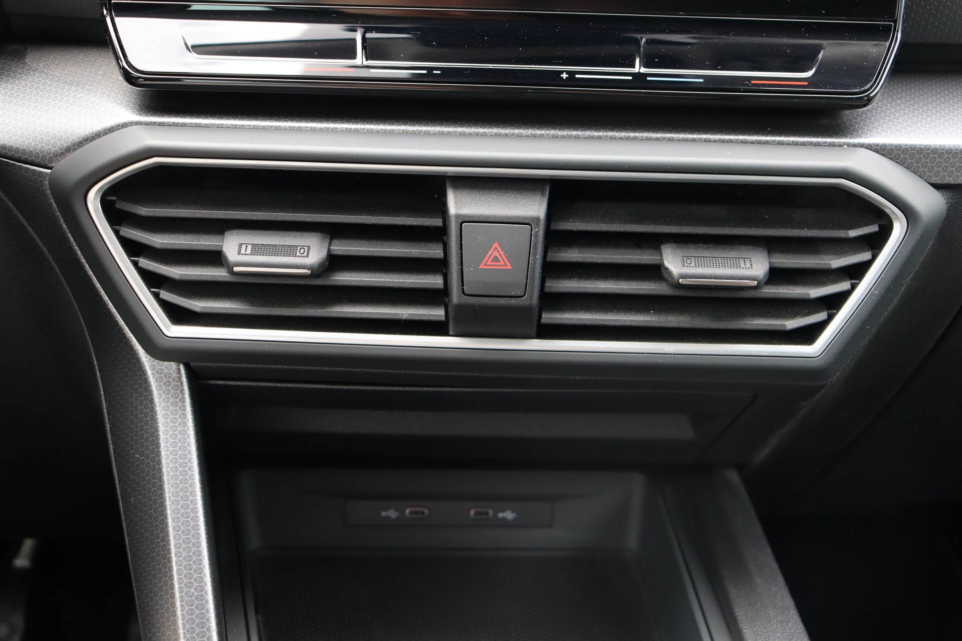 SEAT Leon ST 2.0 TDI EVO DSG Style-image-22