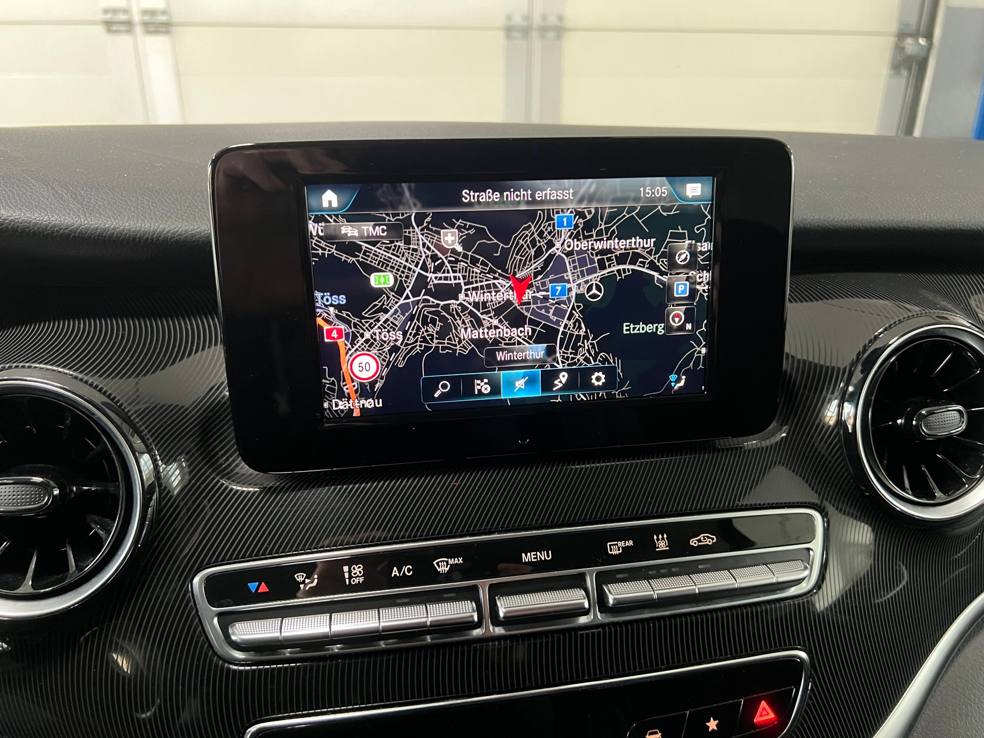 MERCEDES-BENZ V 220 d lang 9G-Tronic-image-11