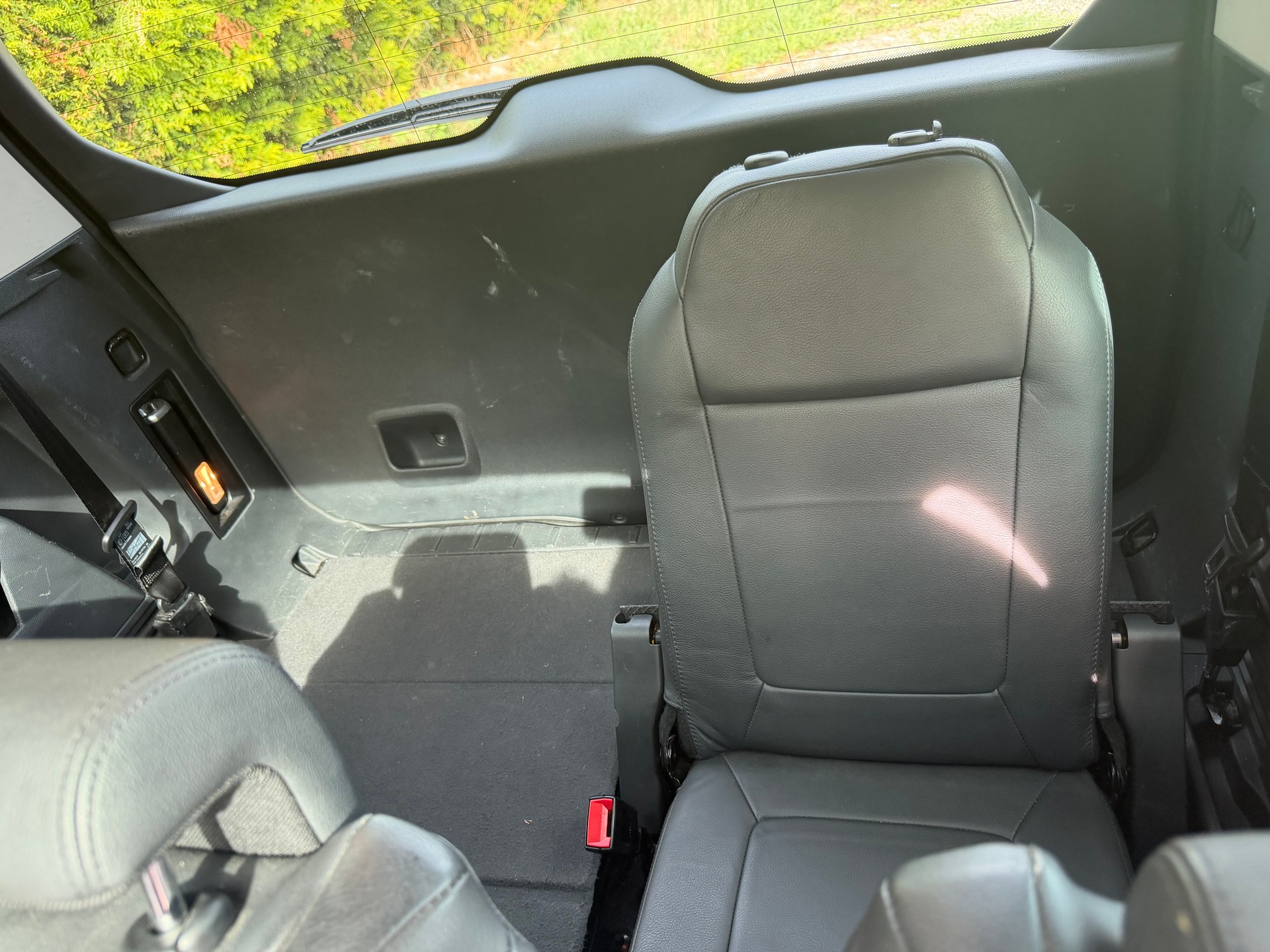 PEUGEOT 5008 1.6 16V T Allure Tiptronic-image-6
