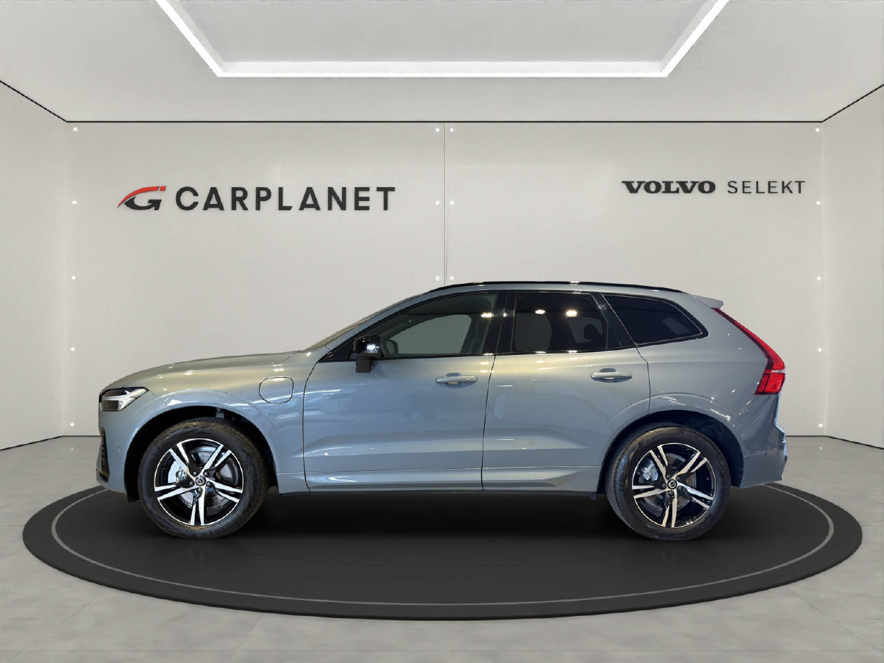 VOLVO XC60 2.0 T8 TE R-Design eAWD-image-1