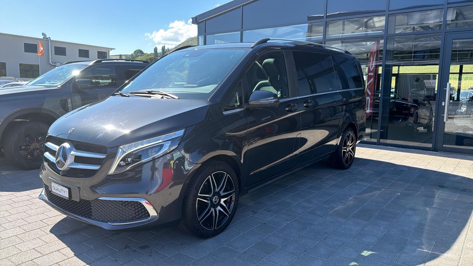 MERCEDES-BENZ V 300 d Avantgarde kompakt 4Matic 9G-Tronic-image-1