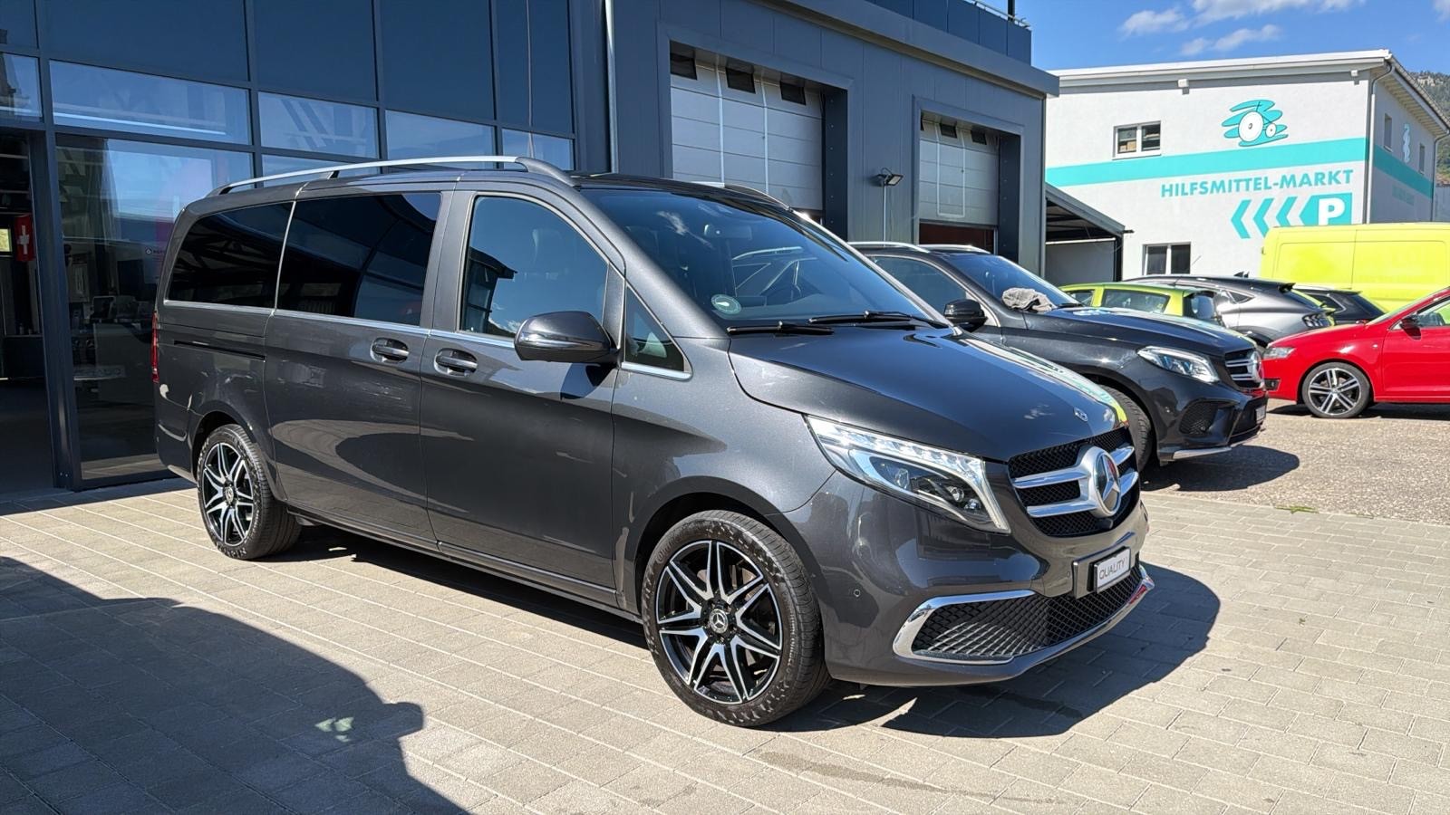 MERCEDES-BENZ V 300 d Avantgarde kompakt 4Matic 9G-Tronic-image-3
