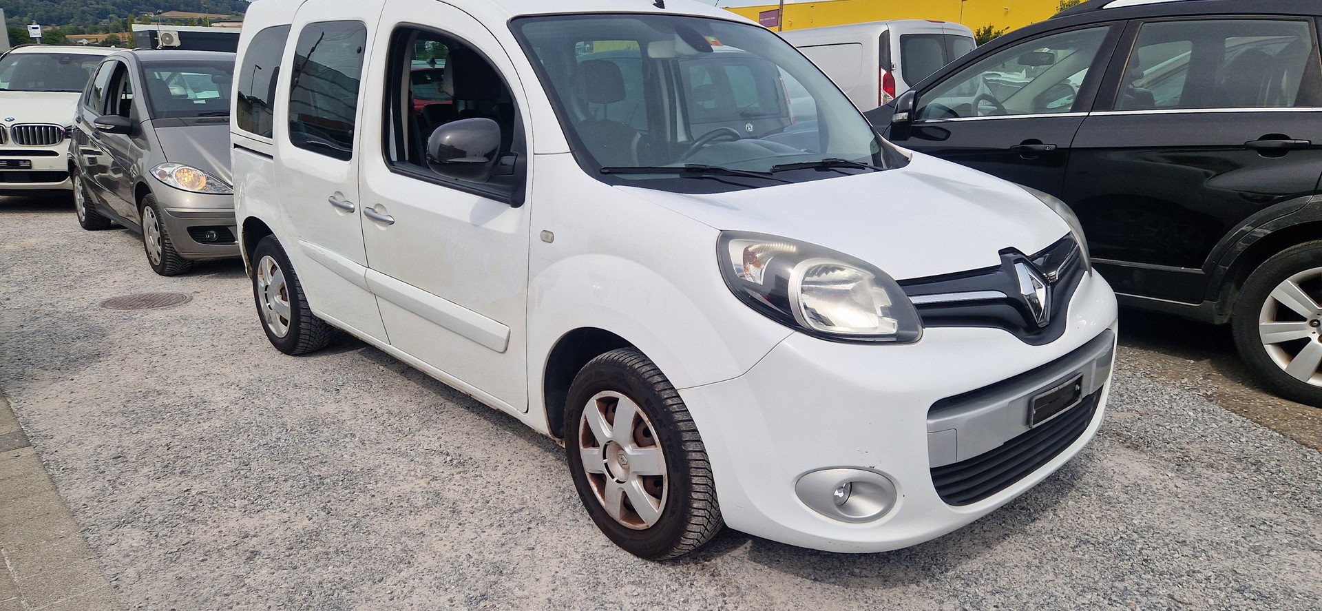 RENAULT Kangoo 1.6 16V Swiss Edition Automatic-image-2