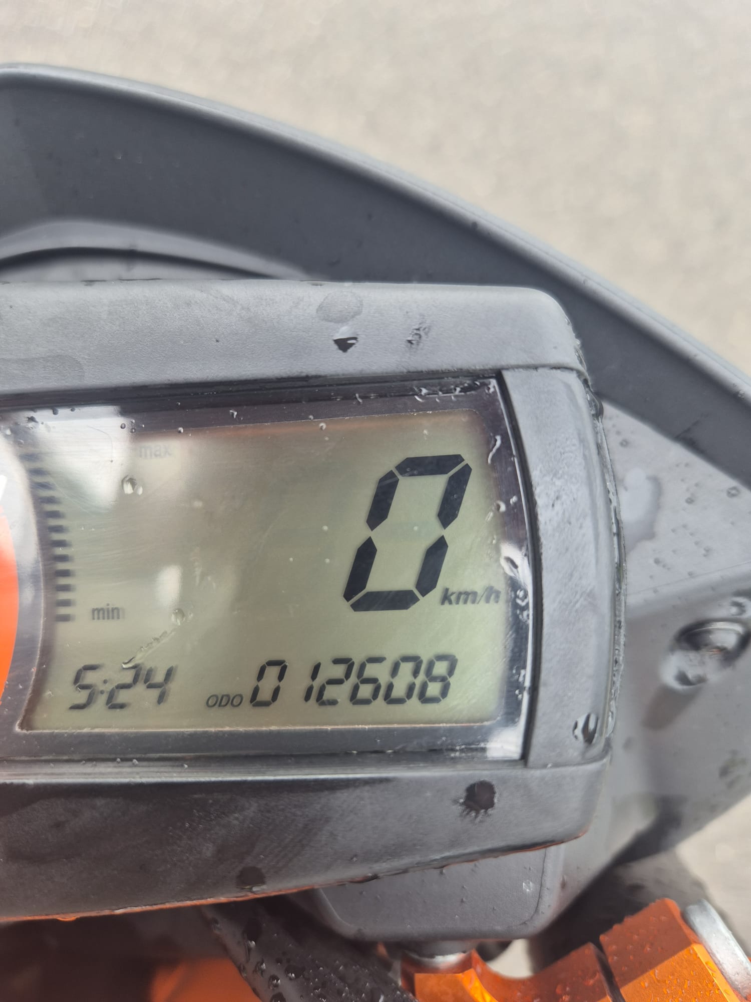 KTM 690 Duke R ABS-image-5