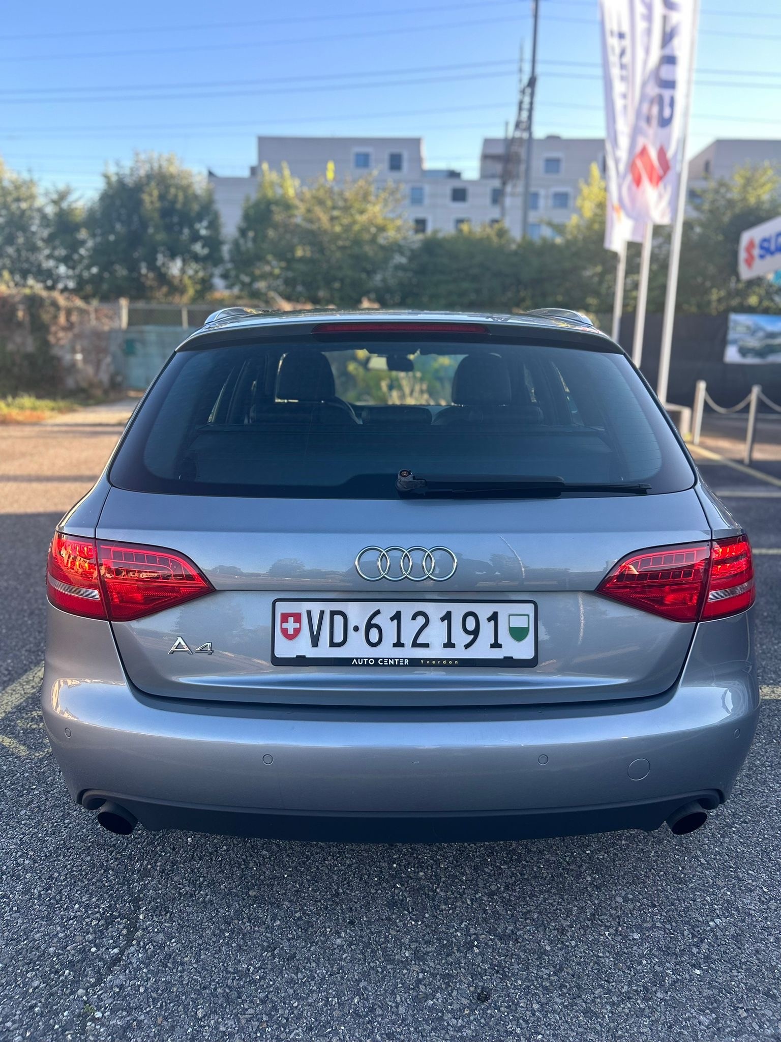 AUDI 2.0 TFSI 180 Style M-Tronic-image-2
