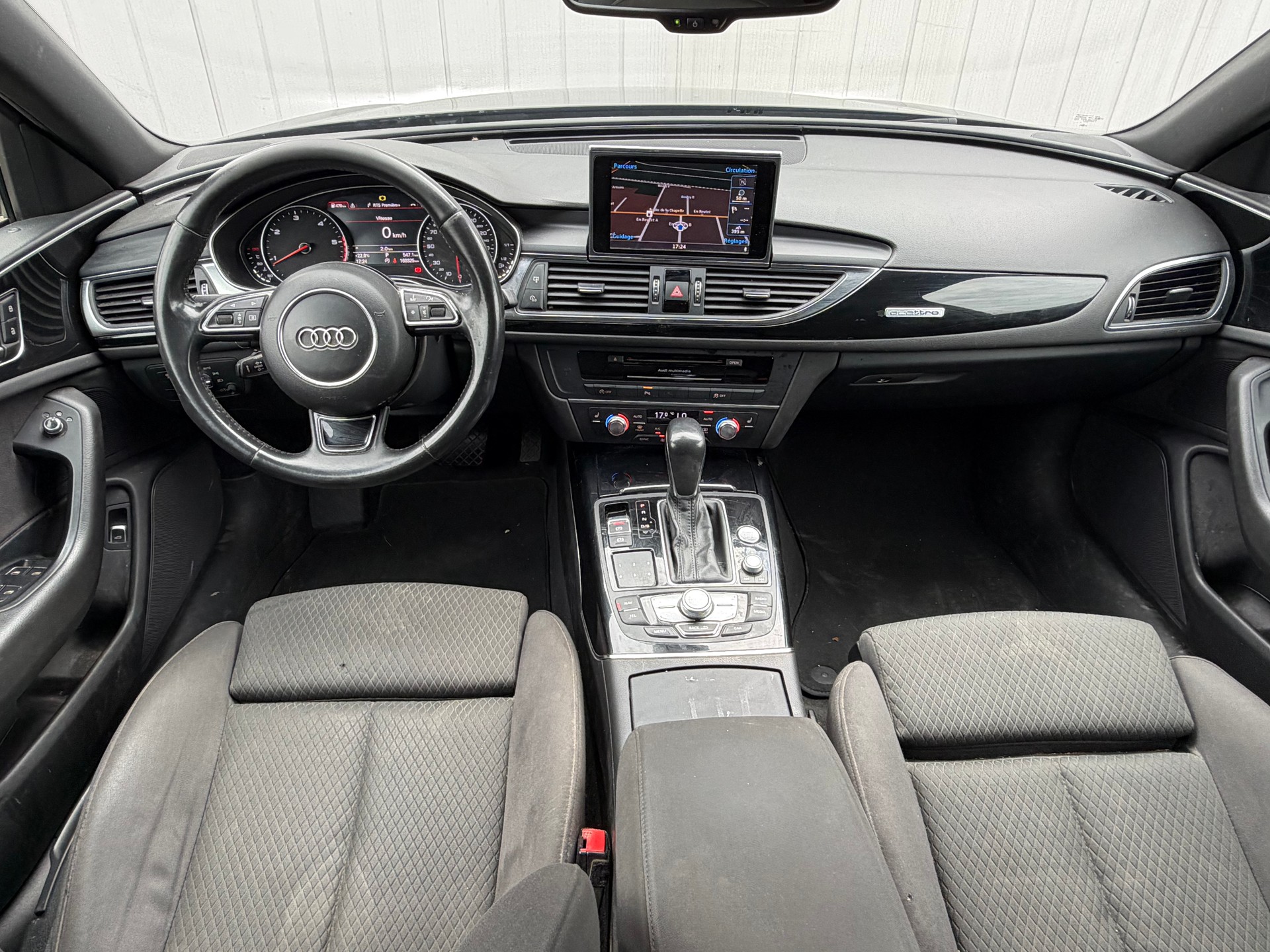AUDI A6 Avant 2.0 TDI quattro S-tronic S line-image-8