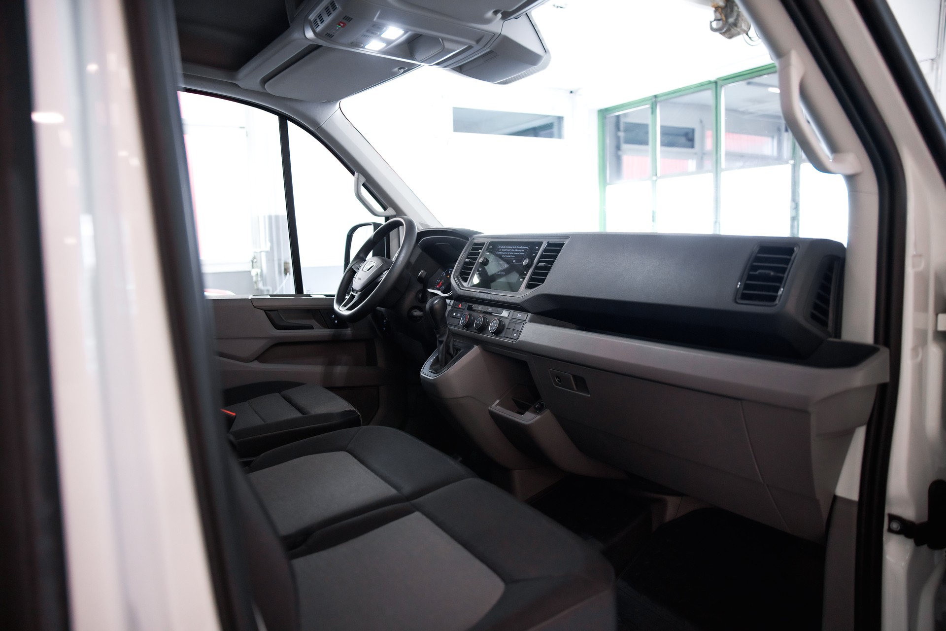 MAN TGE 3.140 Standard A 3.5T Automatik-image-10