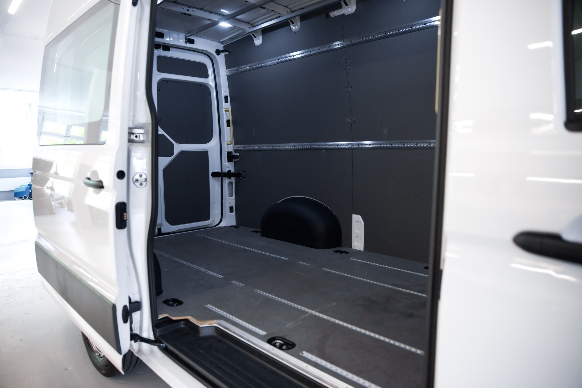 MAN TGE 3.140 Standard A 3.5T Automatik-image-25