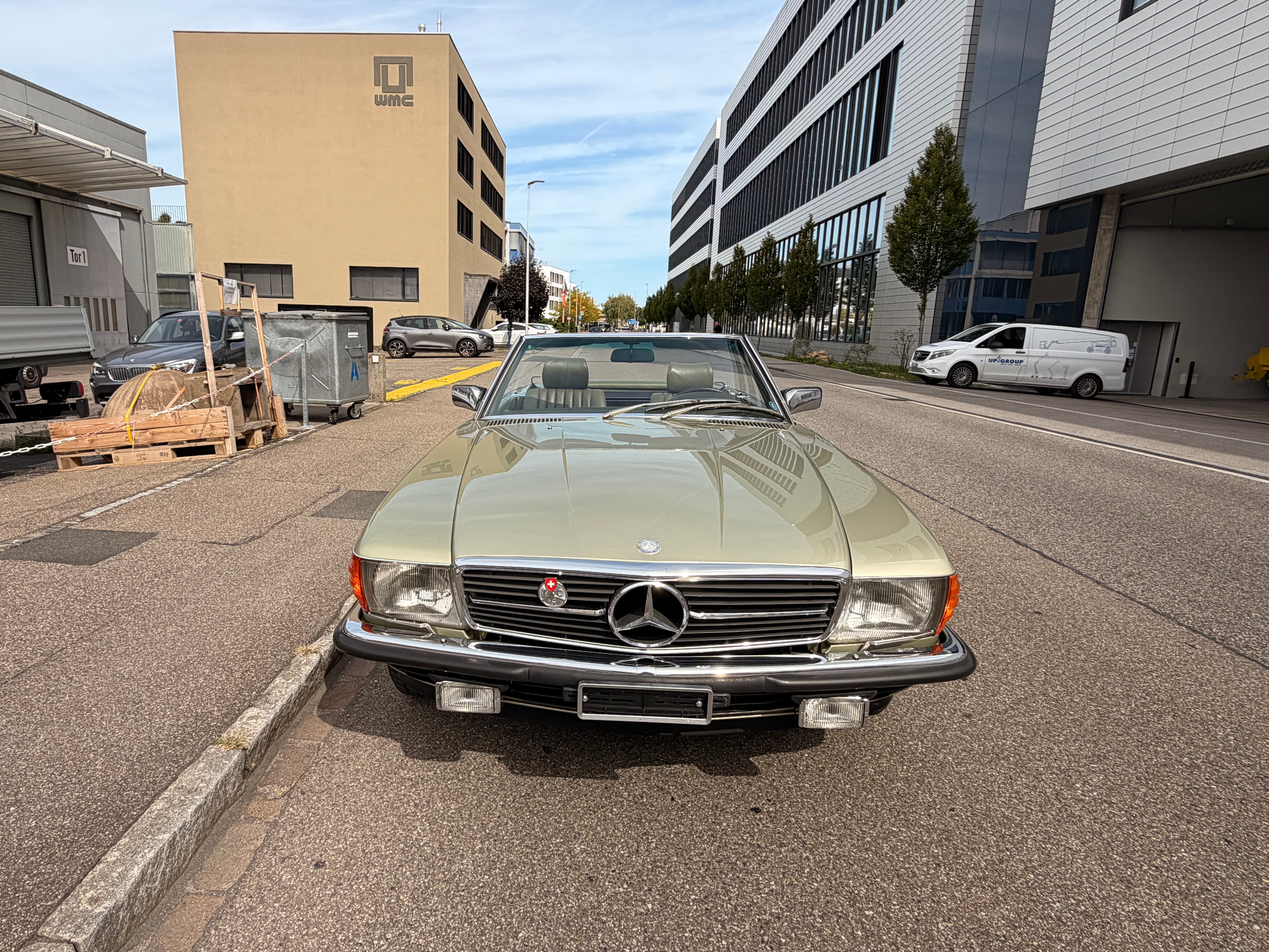 Car photo