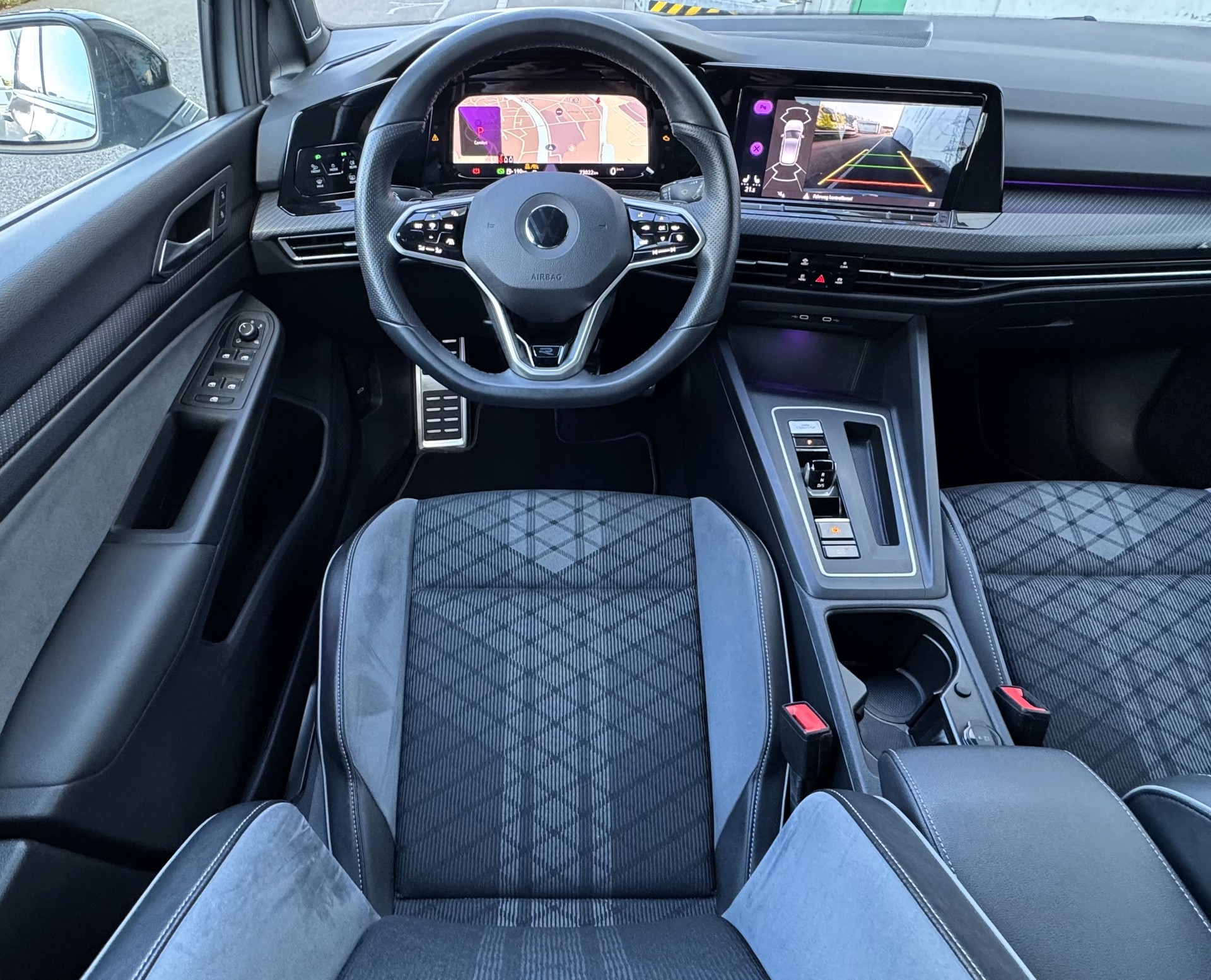VW Golf 1.5 eTSI mHEV ACT R-Line DSG CH FZ | Regelmässige Servicehistorie | gepflegt-image-7
