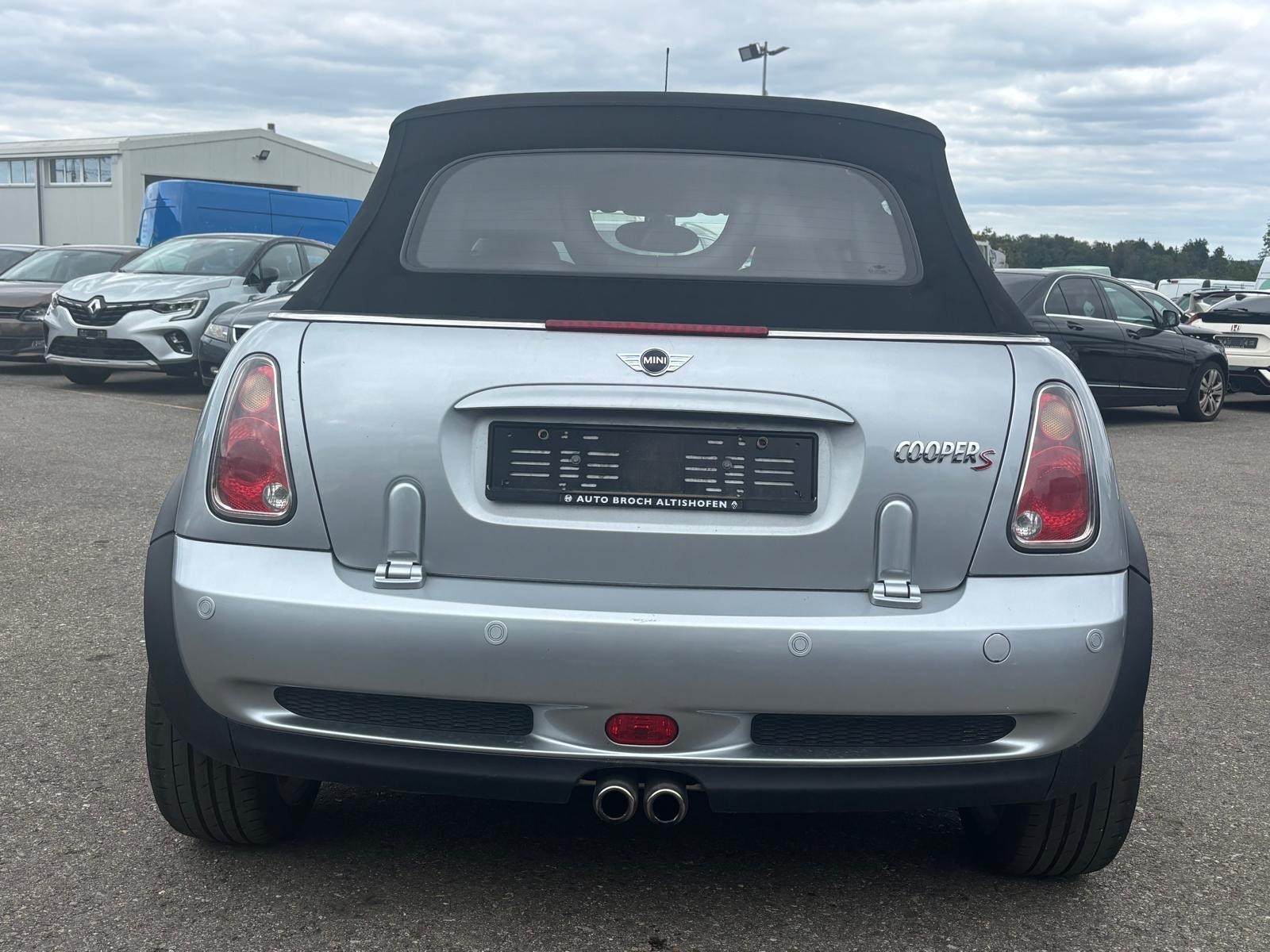 MINI Cooper S Cabriolet-image-3
