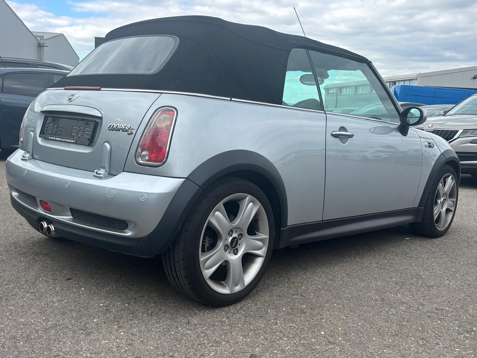 MINI Cooper S Cabriolet-image-7