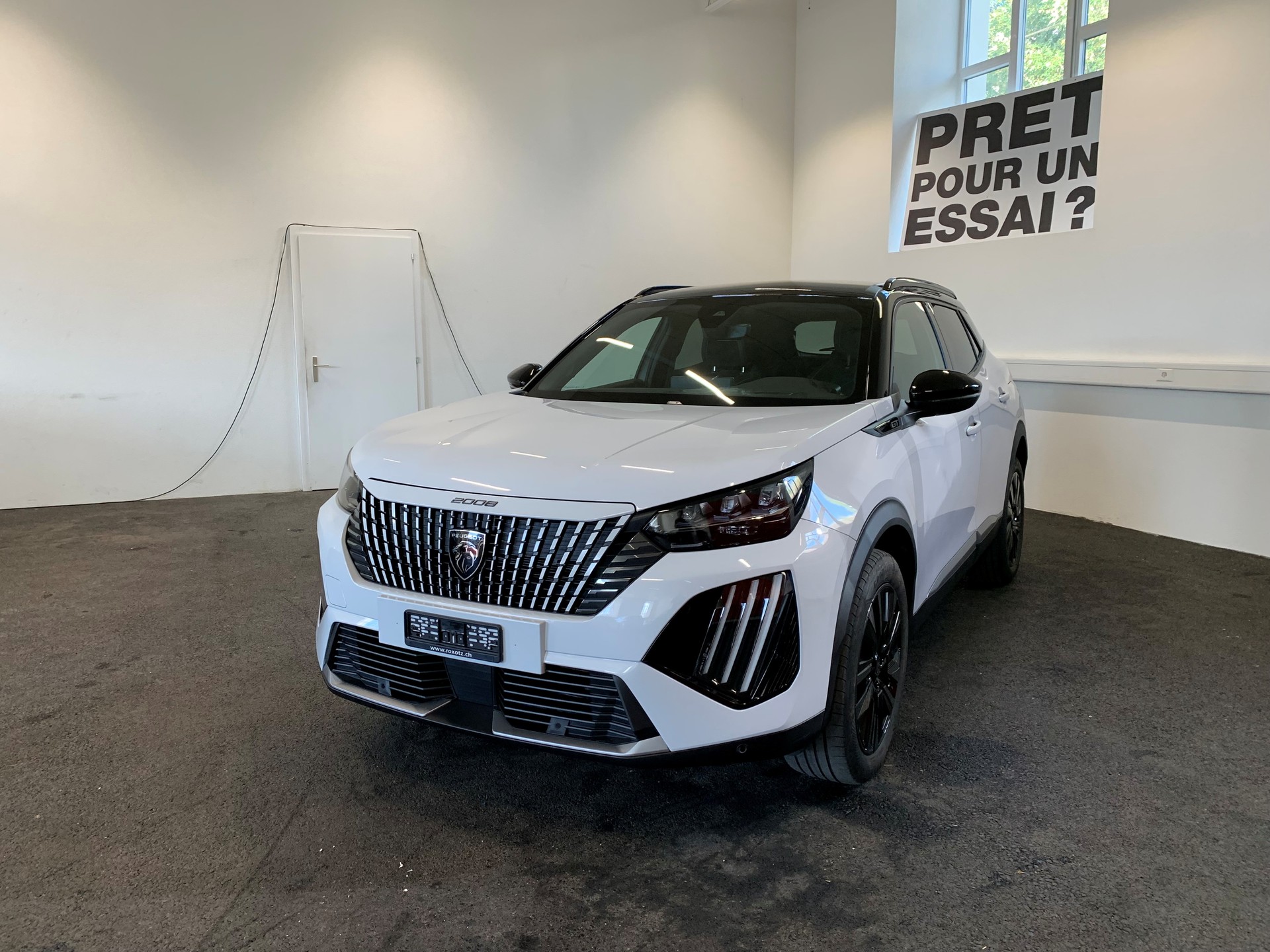 PEUGEOT 2008 1.2 PureTech GT-image-0