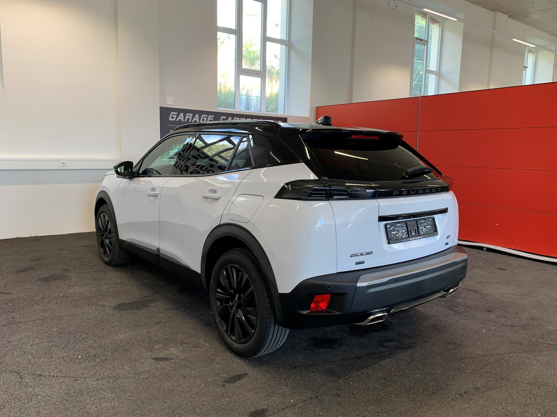 PEUGEOT 2008 1.2 PureTech GT-image-7