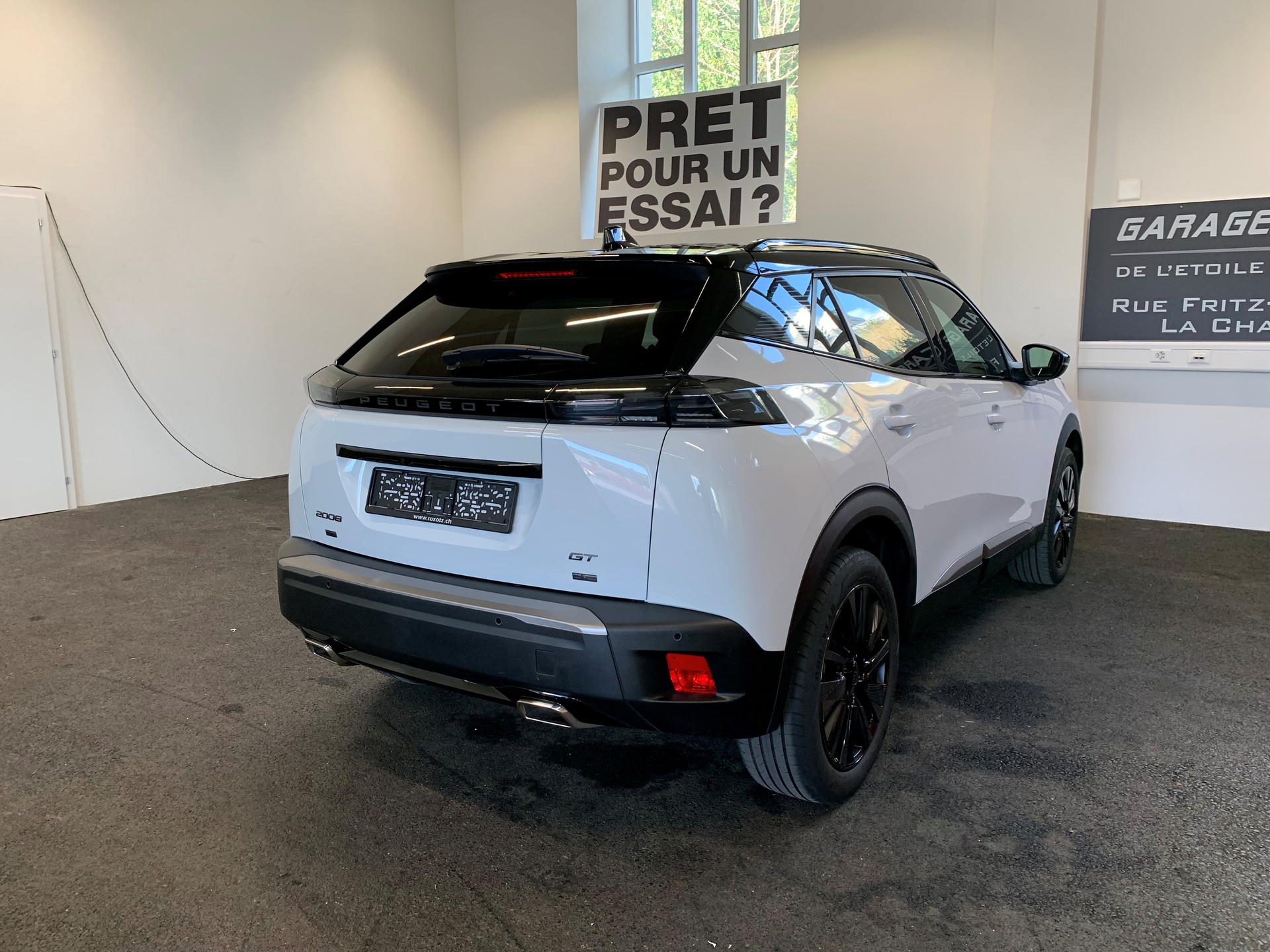 PEUGEOT 2008 1.2 PureTech GT-image-5