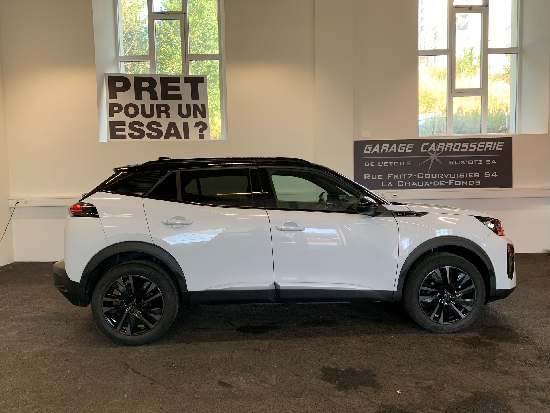 PEUGEOT 2008 1.2 PureTech GT-image-3