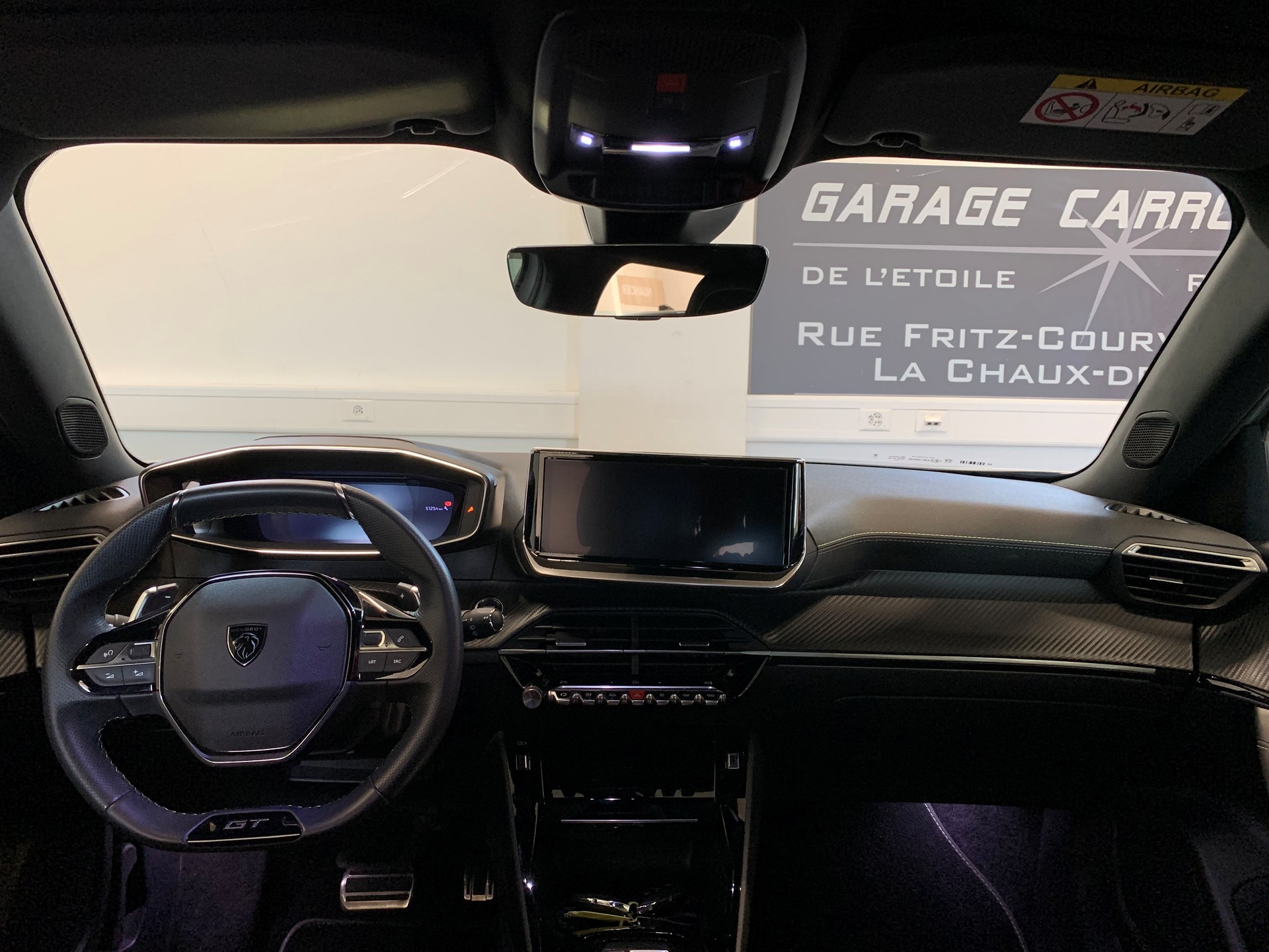 PEUGEOT 2008 1.2 PureTech GT-image-11