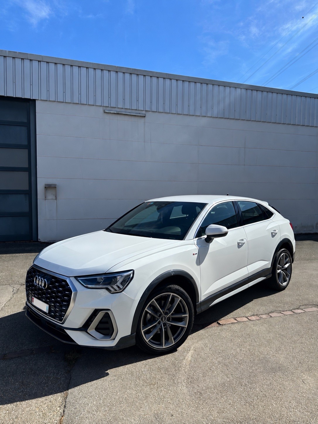 AUDI Audi Q3 Sportback 1.5 35 TFSI S line Attraction S-Tronic-image-0