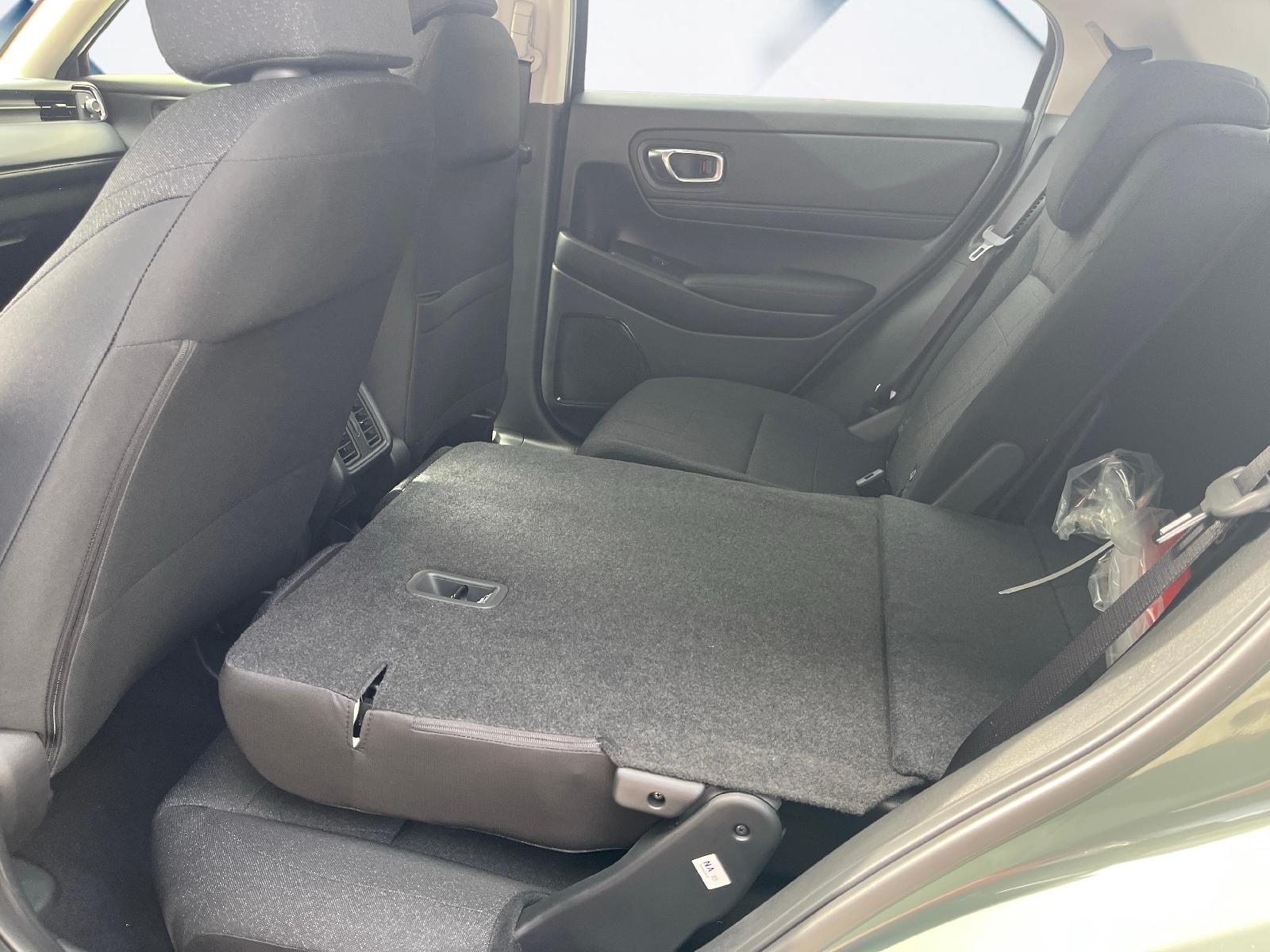 HONDA HR-V 1.5 i-MMD Elegance mit Honda 1.9% Leasing und 8 Jahren Garantie-image-14