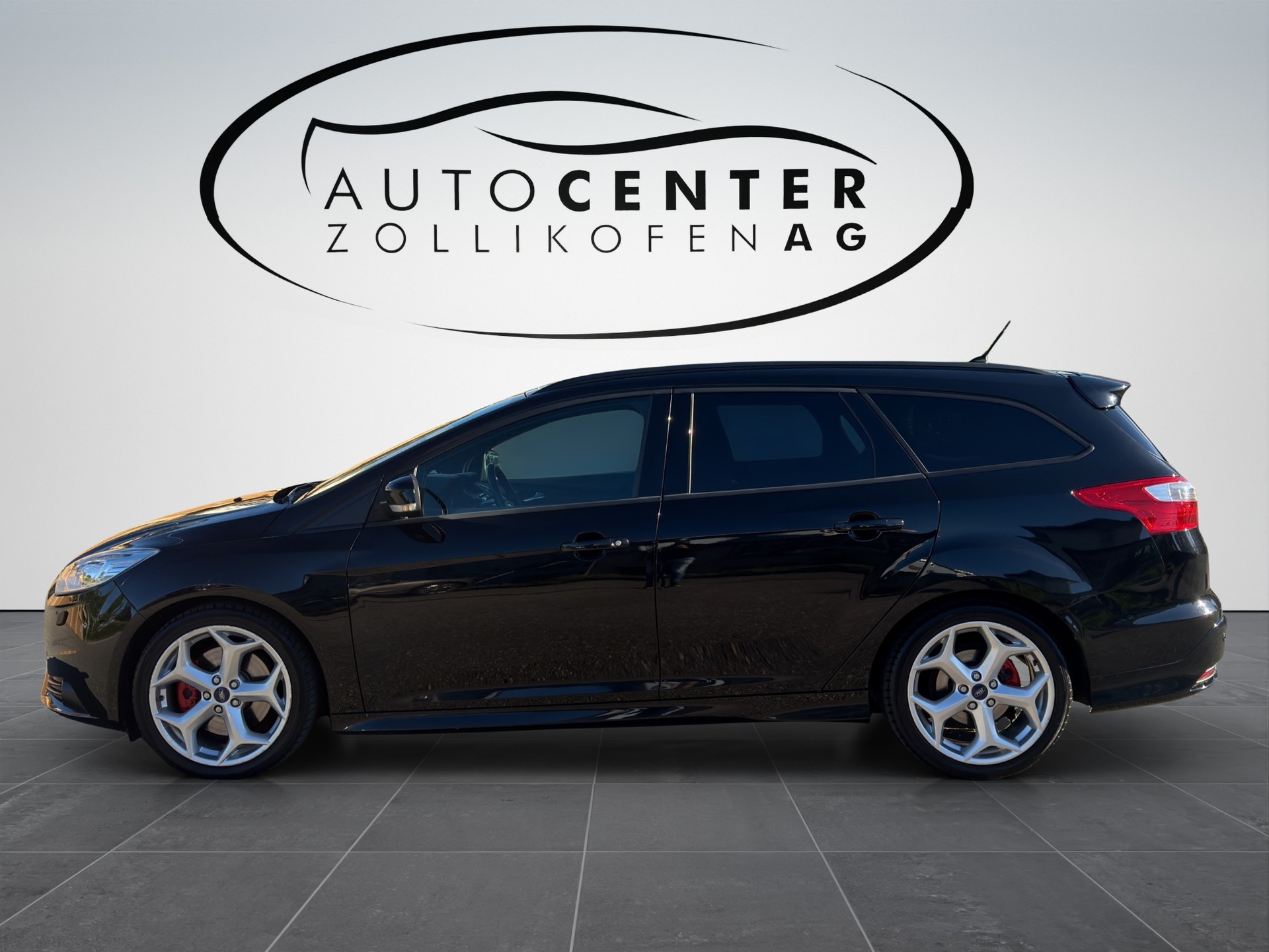 FORD Focus 2.0 SCTi ST-3-image-4