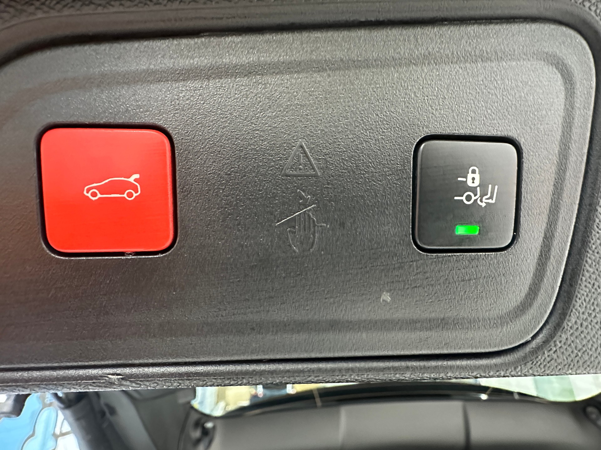 PEUGEOT 3008 225e Hybrid2 GT Pack-image-12