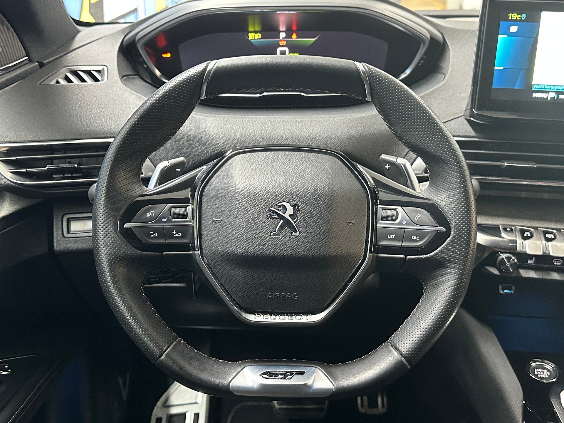 PEUGEOT 3008 225e Hybrid2 GT Pack-image-10