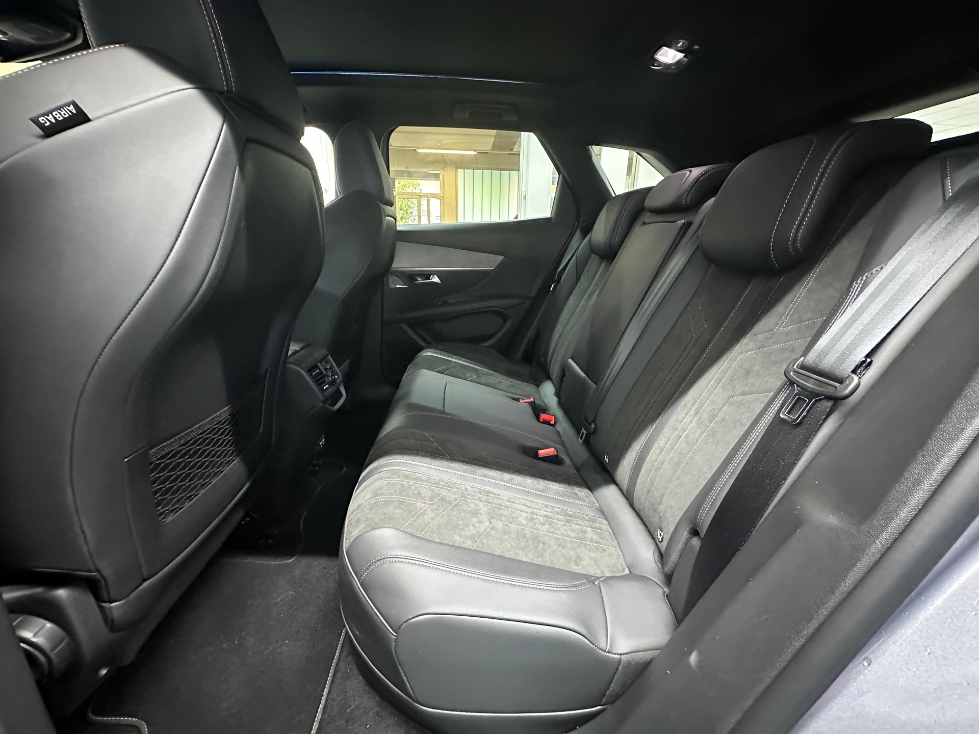 PEUGEOT 3008 225e Hybrid2 GT Pack-image-8