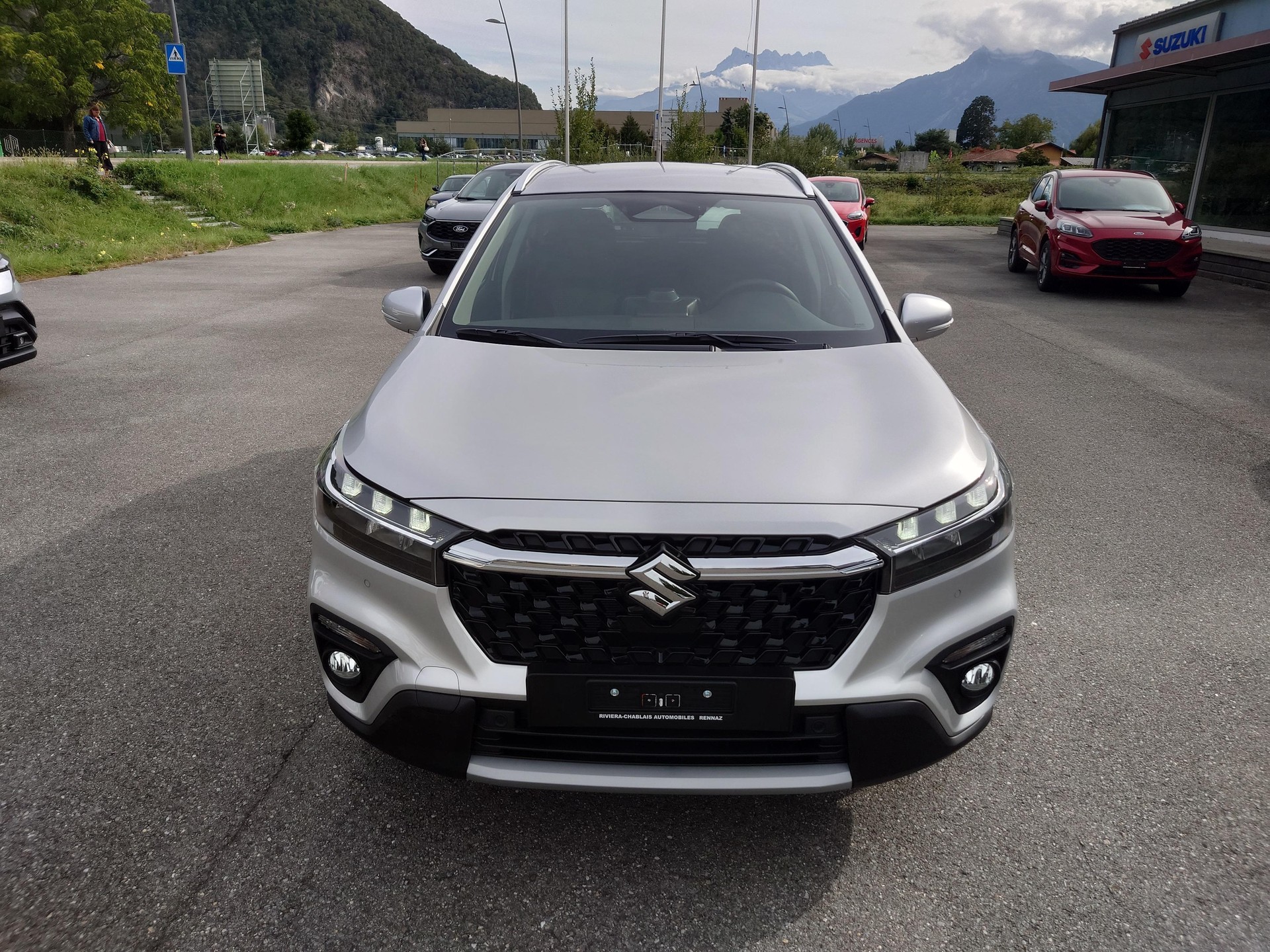 SUZUKI S-Cross 1.4 T Piz Sulai Hybrid 4x4-image-1