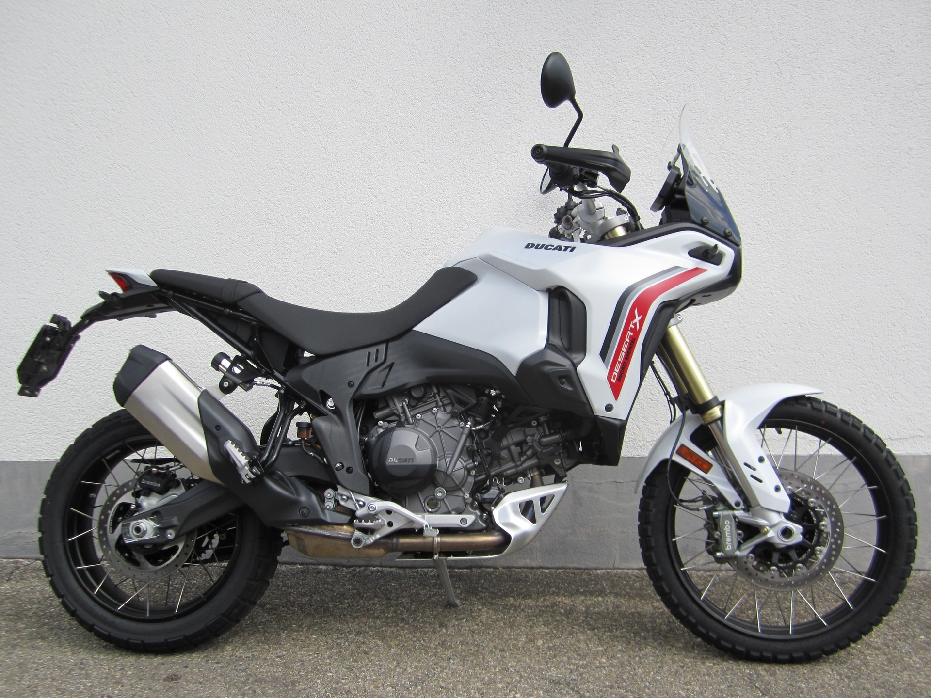 DUCATI 890 V2