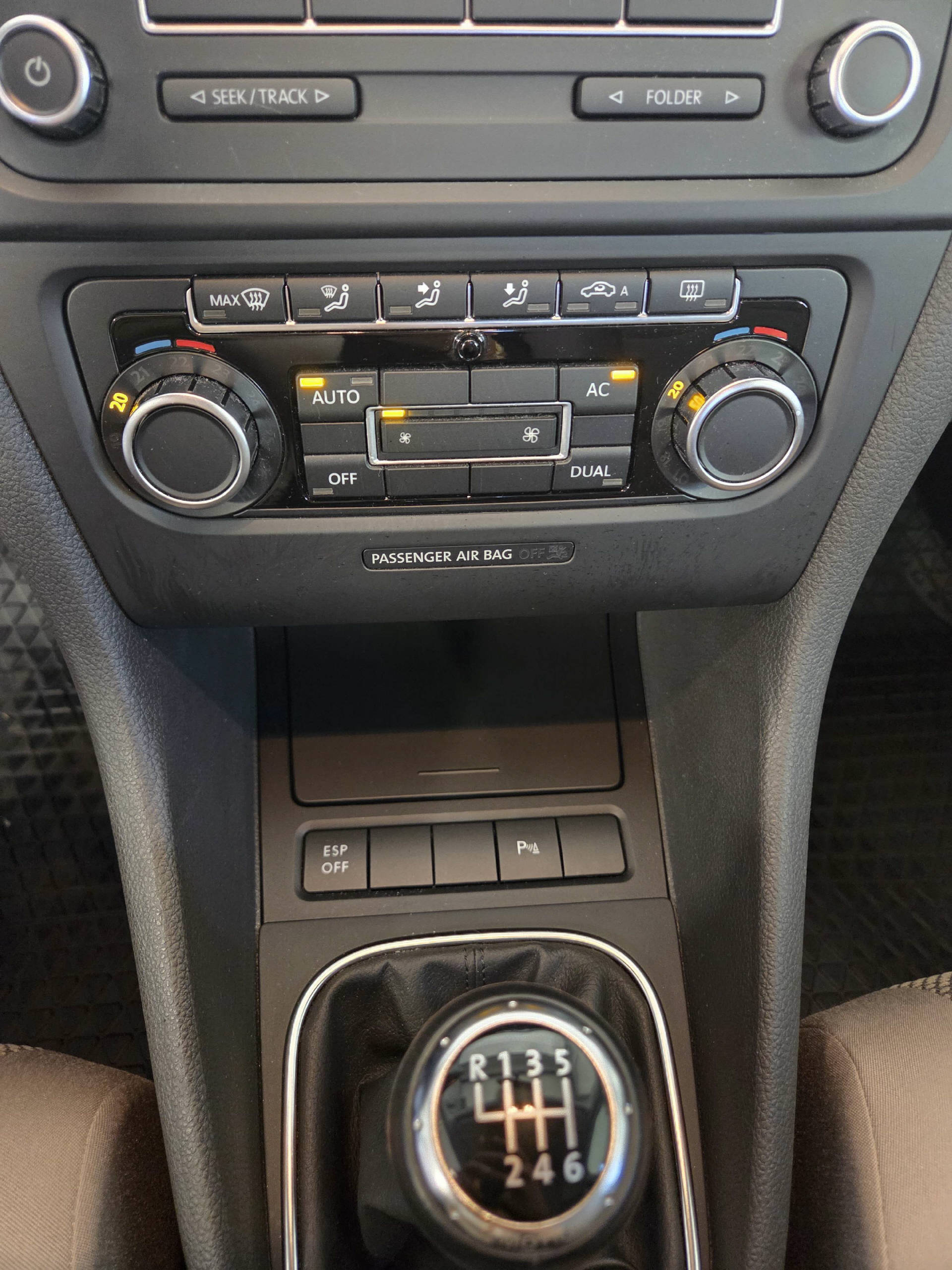 VW Golf VI 2.0 TDI 140 CR Comfl. 4motion-image-9