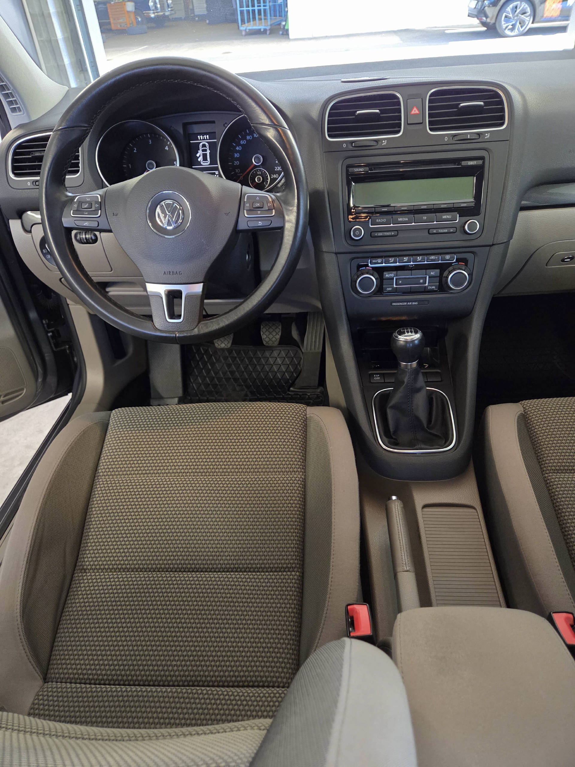 VW Golf VI 2.0 TDI 140 CR Comfl. 4motion-image-6