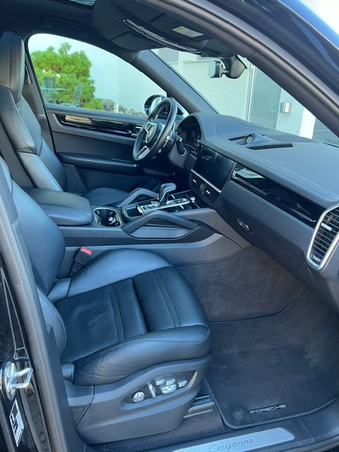 PORSCHE Cayenne Coupé E-Hybrid-image-3