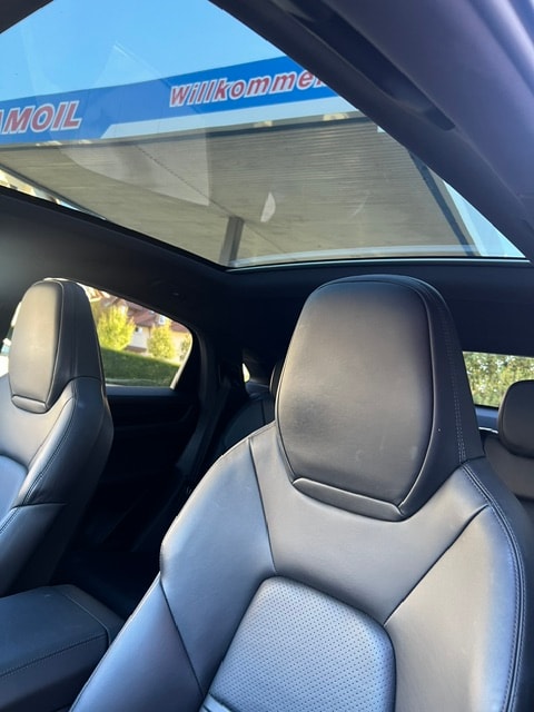 PORSCHE Cayenne Coupé E-Hybrid-image-7