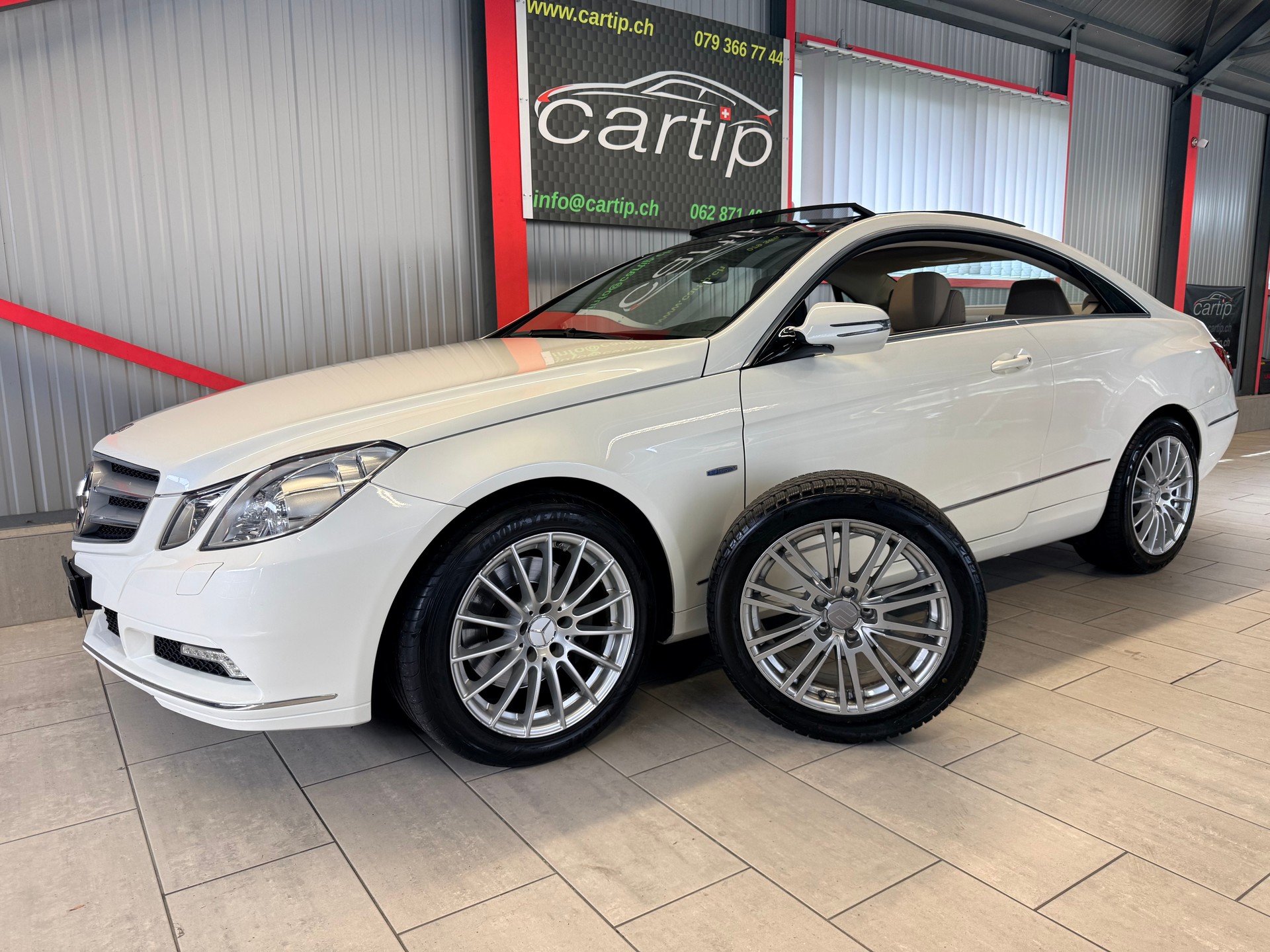 MERCEDES-BENZ E 350 CGI BlueEfficiency 7G-Tronic-image-0