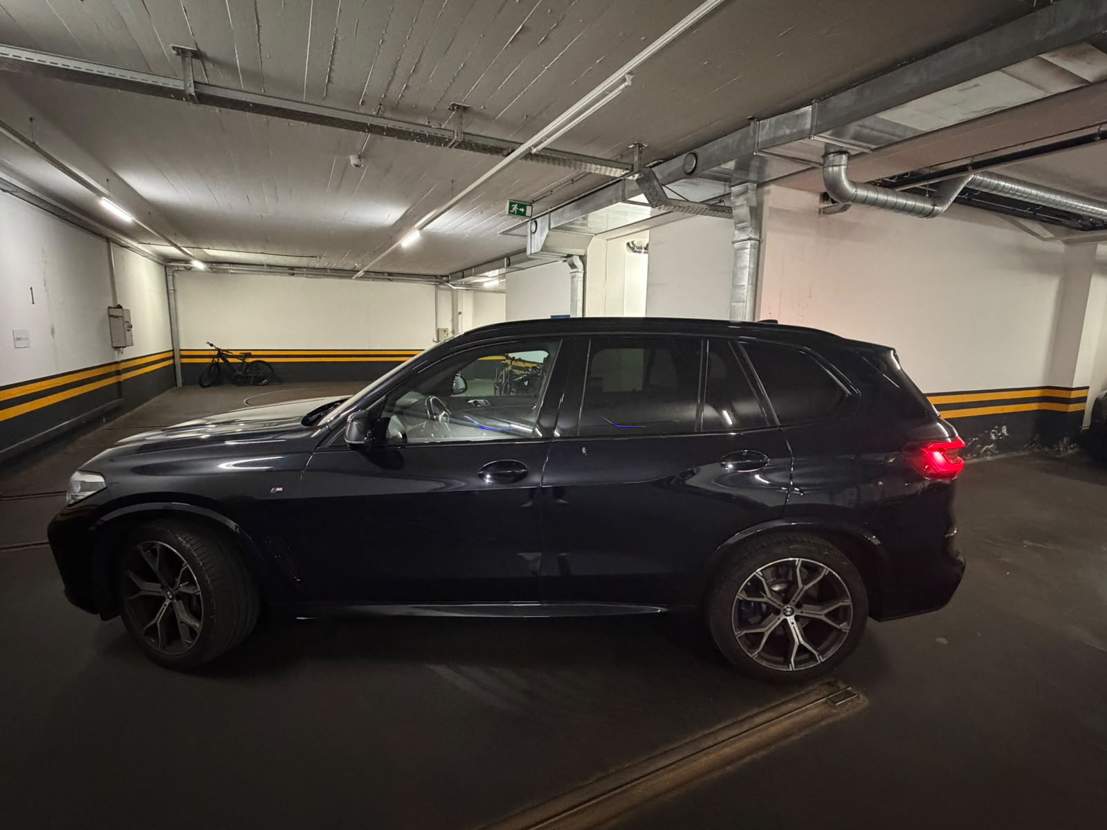 BMW 40d xDrive-image-5