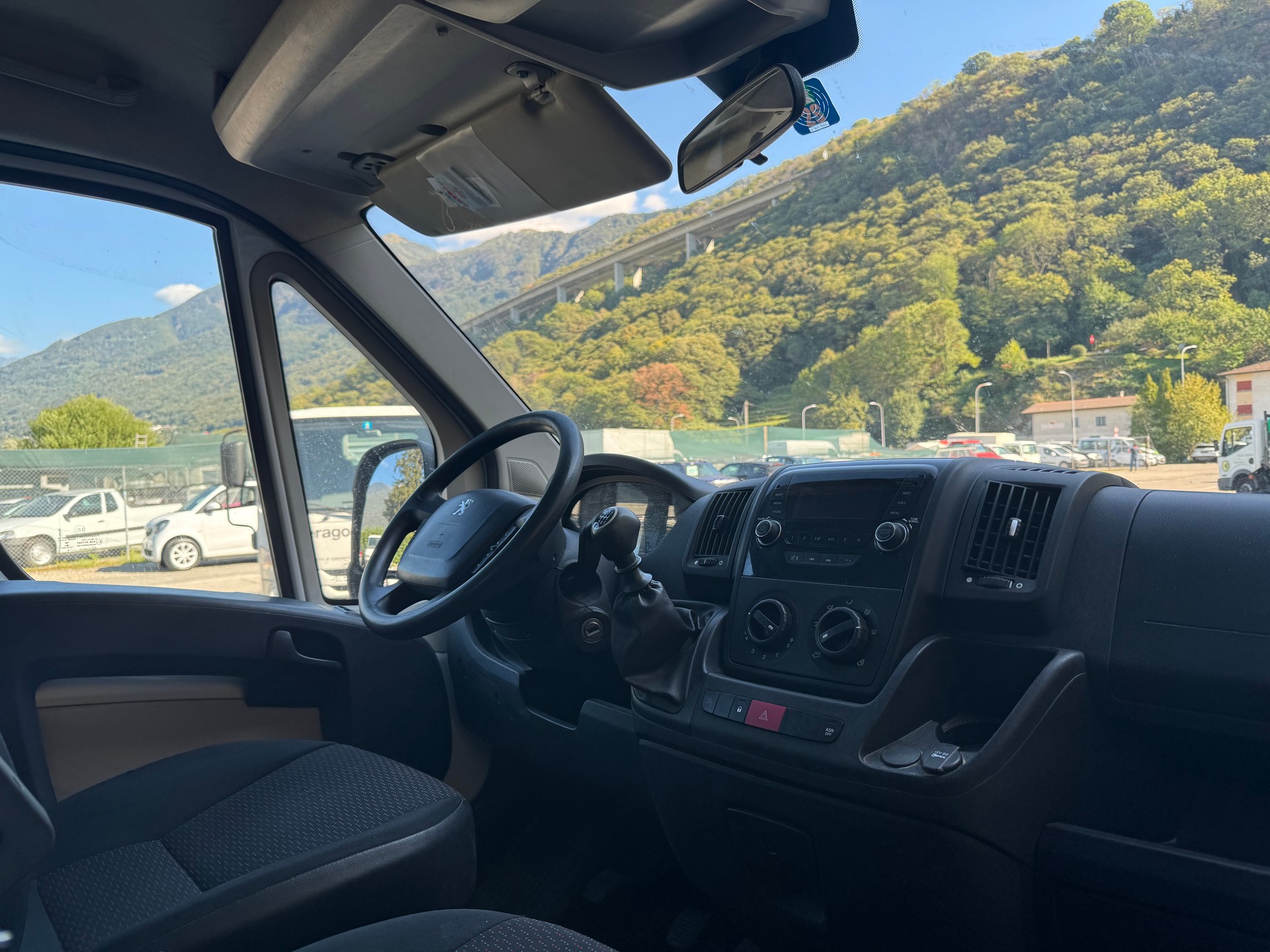 PEUGEOT Boxer 2.0 HDI 335 Active L3-image-4