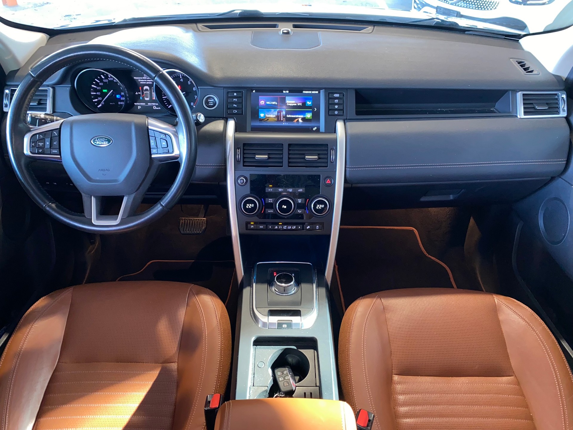 LAND ROVER DISCOVERY Sport 2.0 Si4 HSE L-image-3