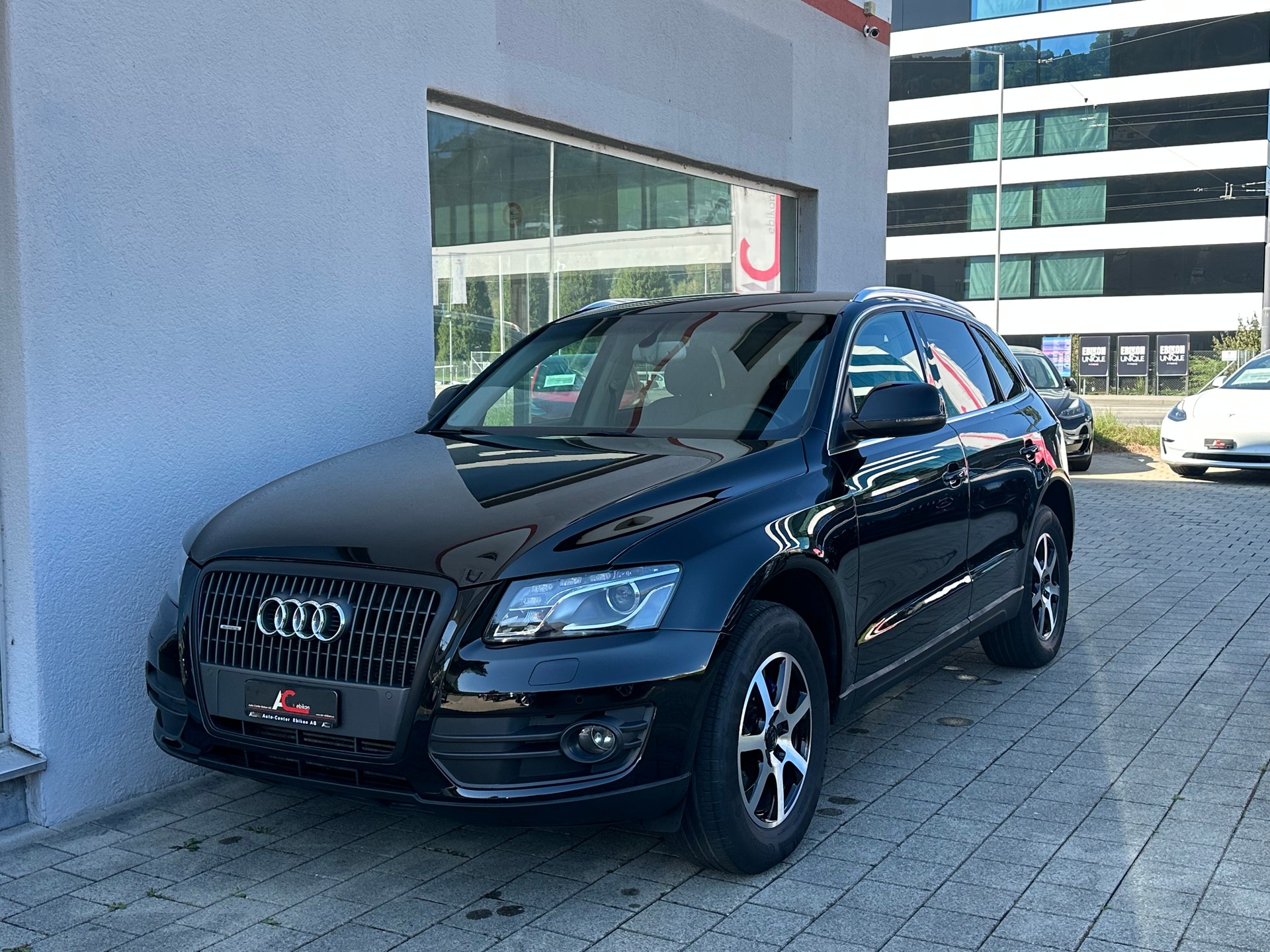 AUDI Q5 2.0 TDI quattro S-tronic-image-0